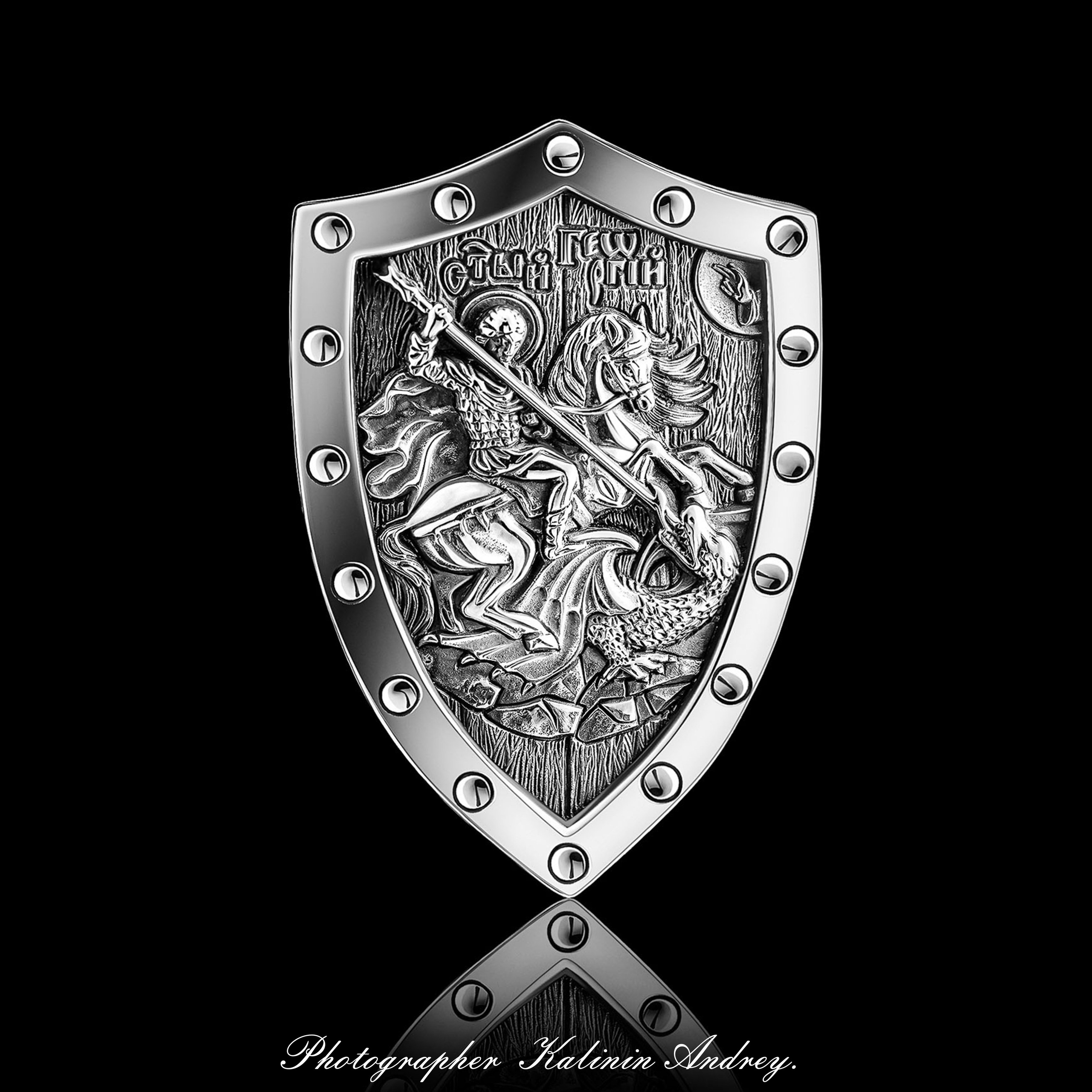 Рекламная эксклюзивная предметная фотосъёмка ювелирных изделий в Москве  тел +7 966-003-13-07. Высококачественная профессиональная рекламная фотосъёмка ювелирных украшений, драгоценных камней в Москве. Обучение, консультация