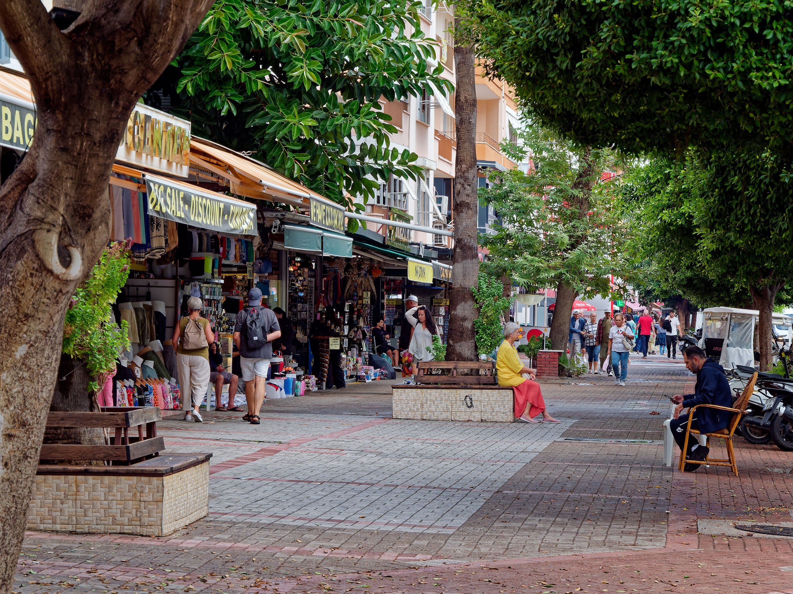 Алания 2025, город, стрит-фото. Избранные фотографии