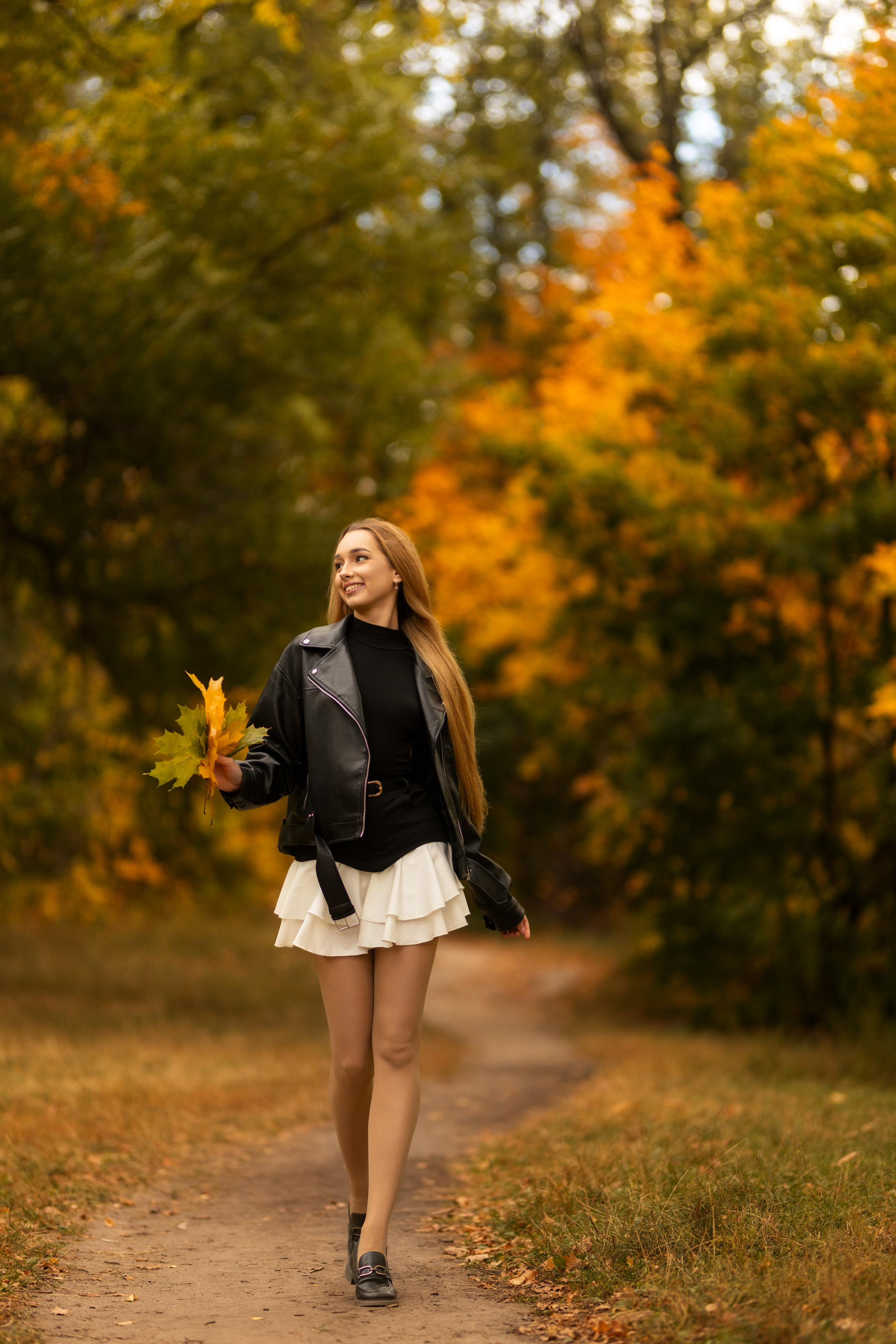 Осенний фотосет с Полиной в парке в формате «Я красивая». Дмитрий Шульгин, портретный фотограф в Воронеже