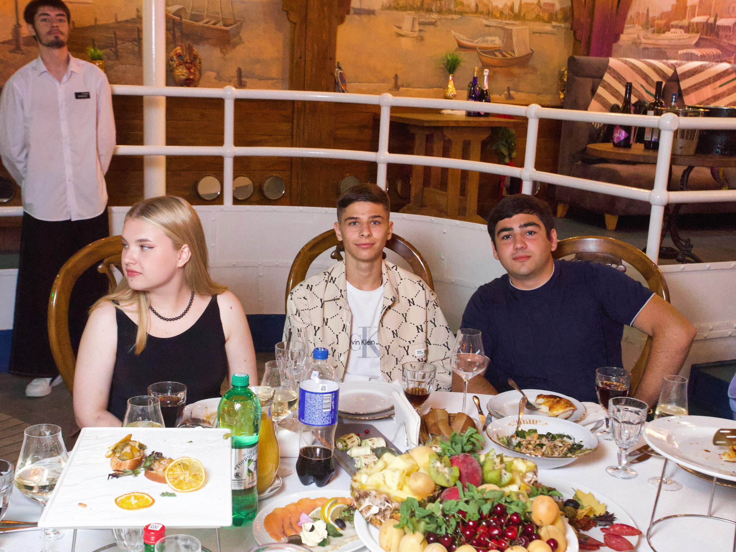 ВЫПУСКНОЙ «КОКОМО» 27.06.24. Репортажный фотограф Анапа