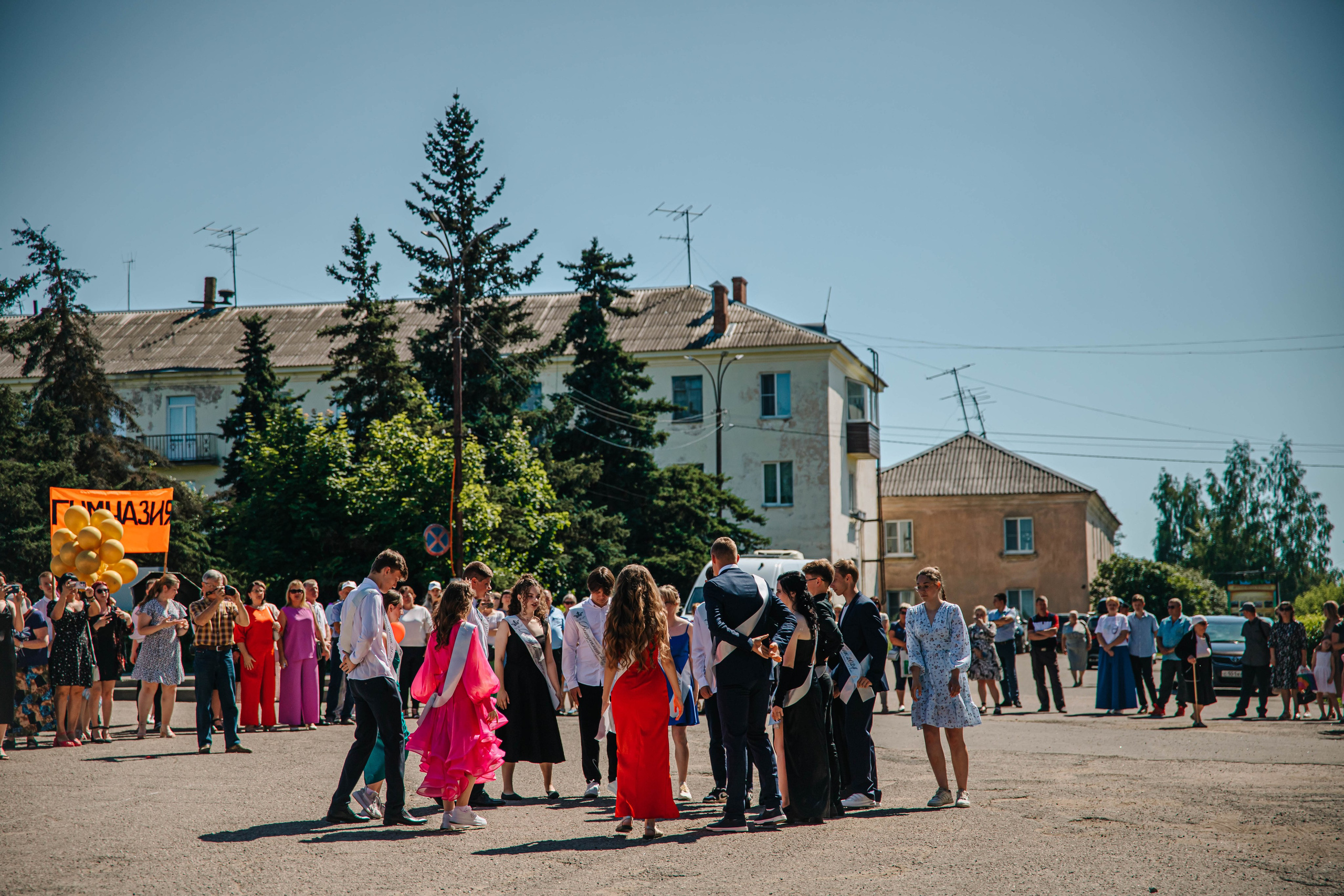 Выпускной 11 классов 2024 Невель. Фотограф Дарья Маташкова