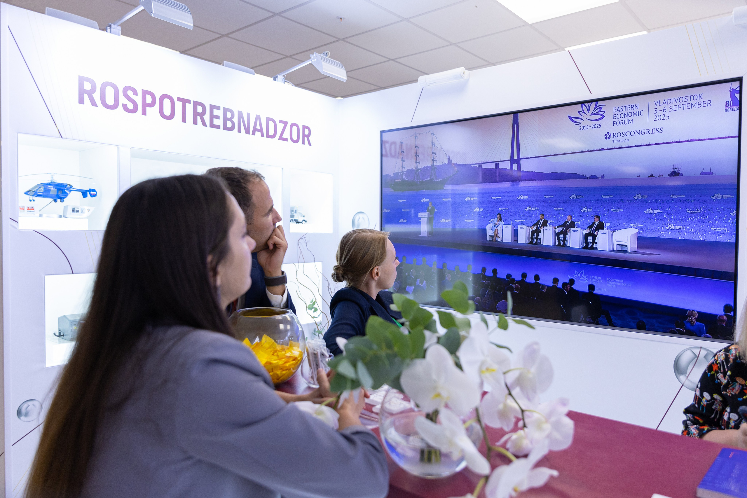 ВЭФ 2025. Олег Катакинов| Репортажный фотограф в городе у моря (Владивосток)