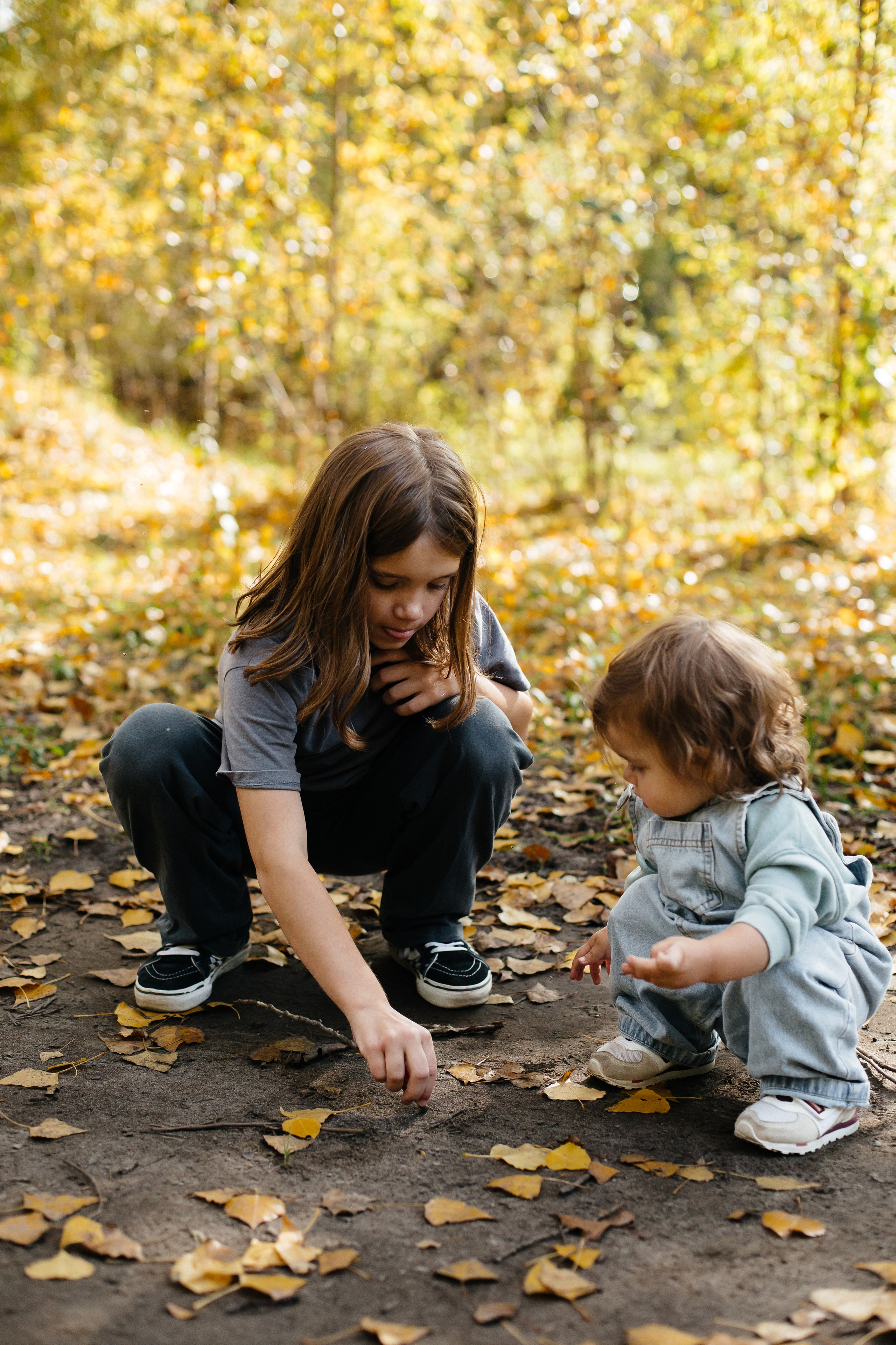 Выманивает из квартир природа нас на выходные. Осенний лес — особый мир. Ведут тропинки потайные…. Душевный фотограф Ваших самых ярких событий Марина Погребняк