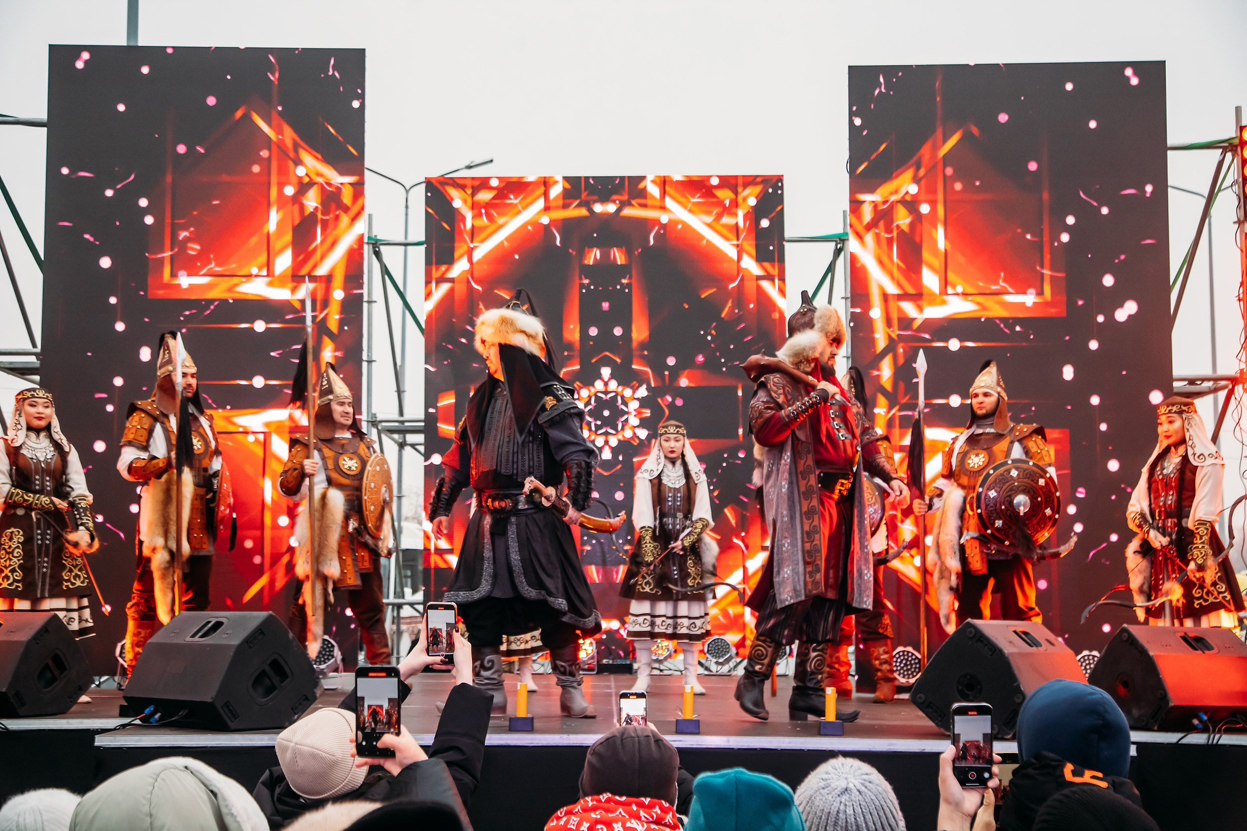 10 лет BatyrMall. Кипятком Павлодар