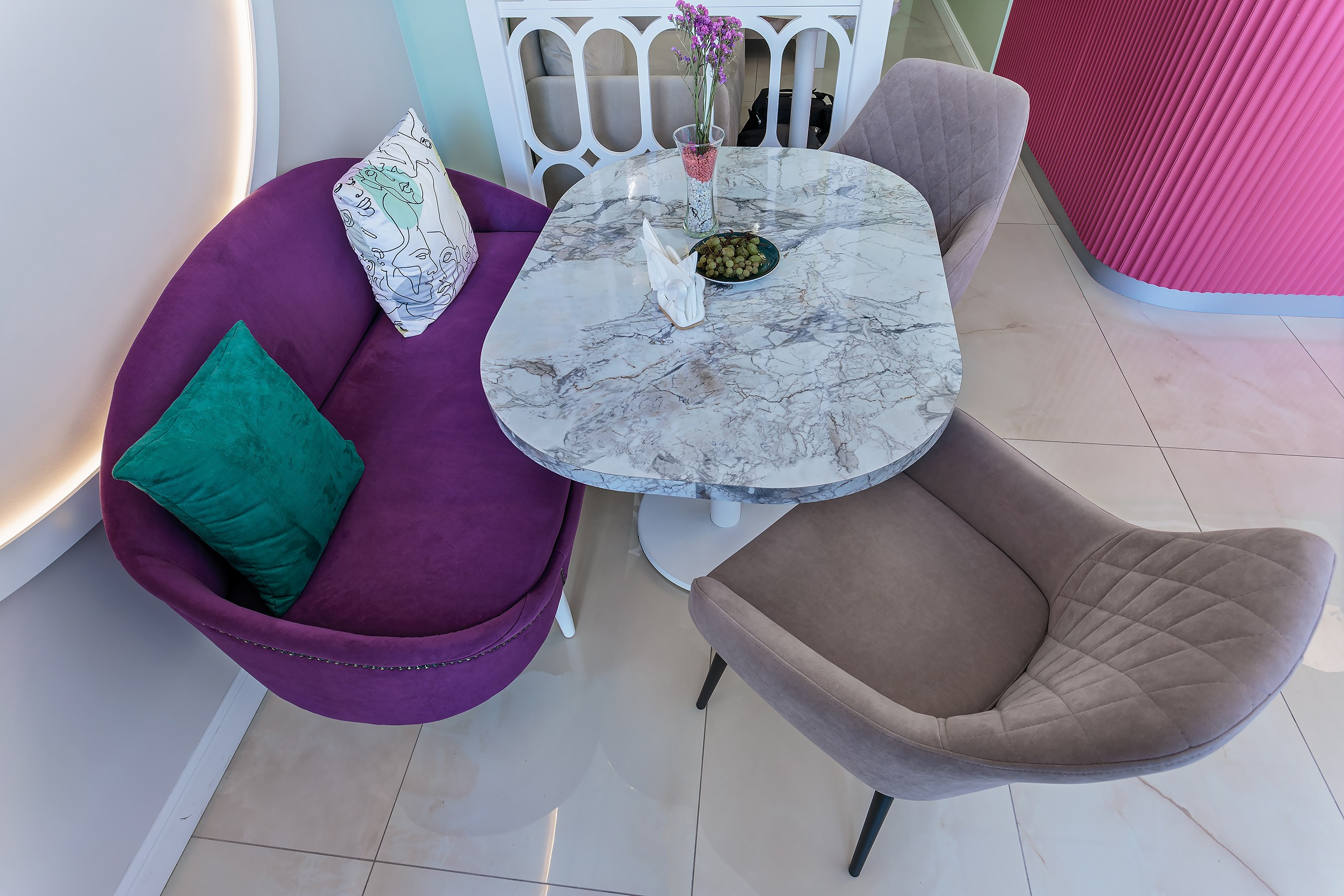 Интерьер кофейни-кондитерской Konfi