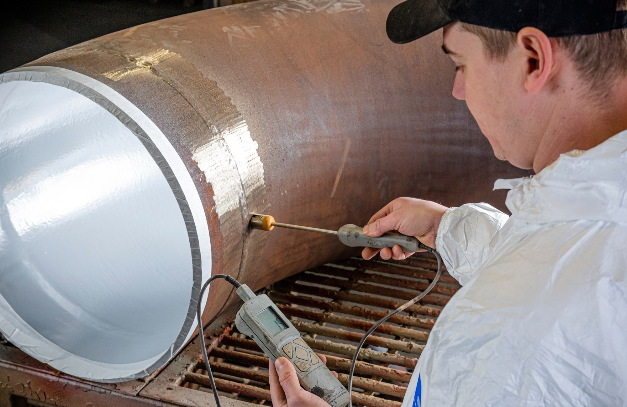 Фотограф и графический дизайнер Владимир Пуставетов