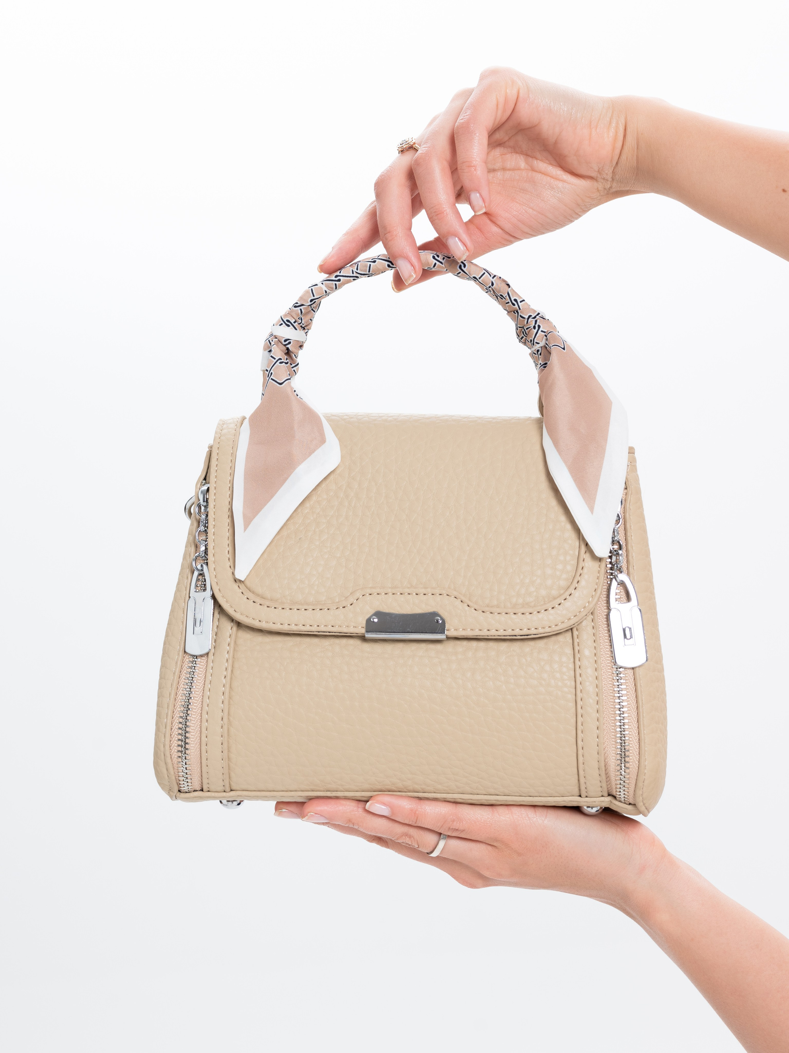 Женские сумки 1. Предметный фотограф, фото для маркетплейсов Пятигорск, КМВ