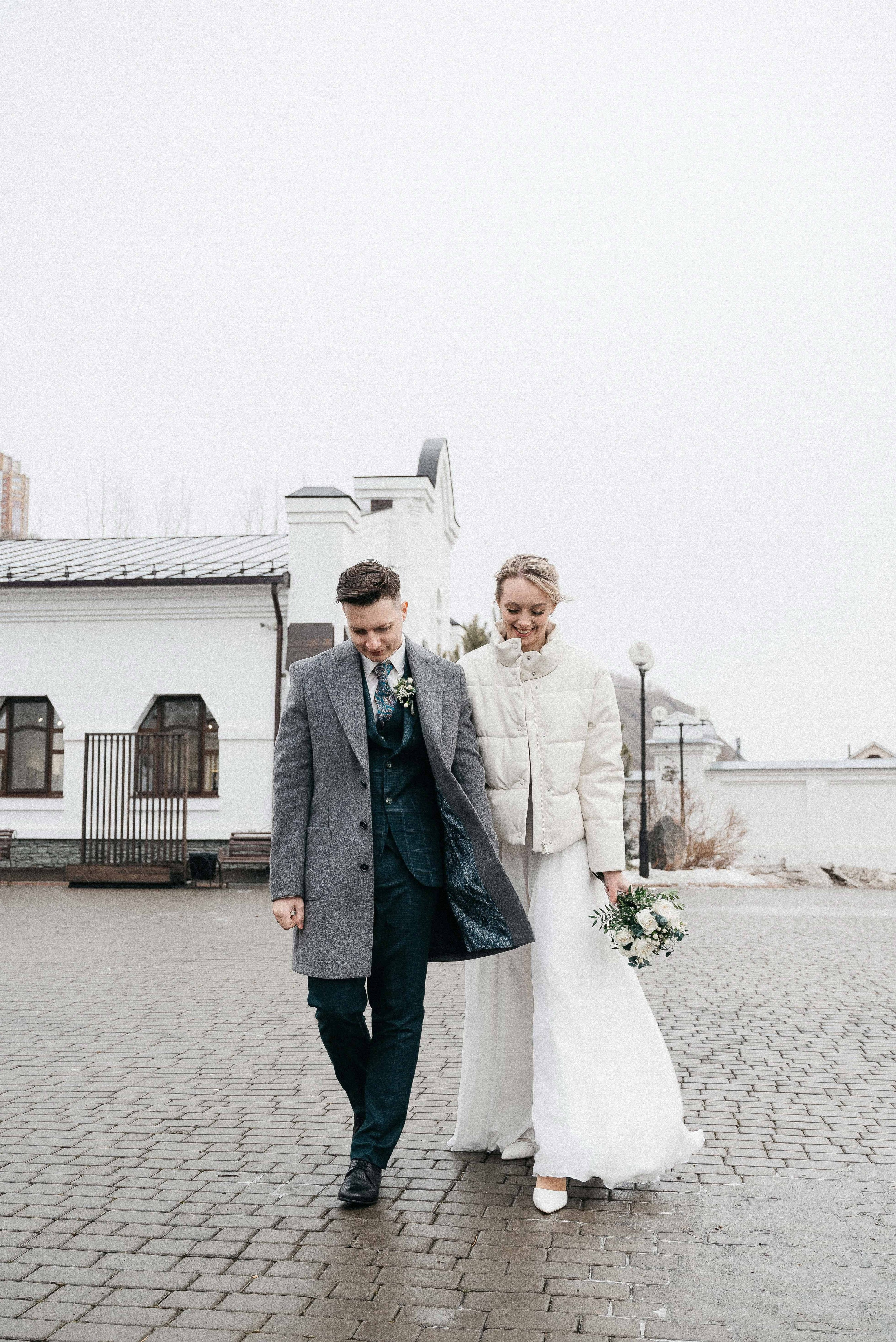 Артем и Галя. Тамара Власова