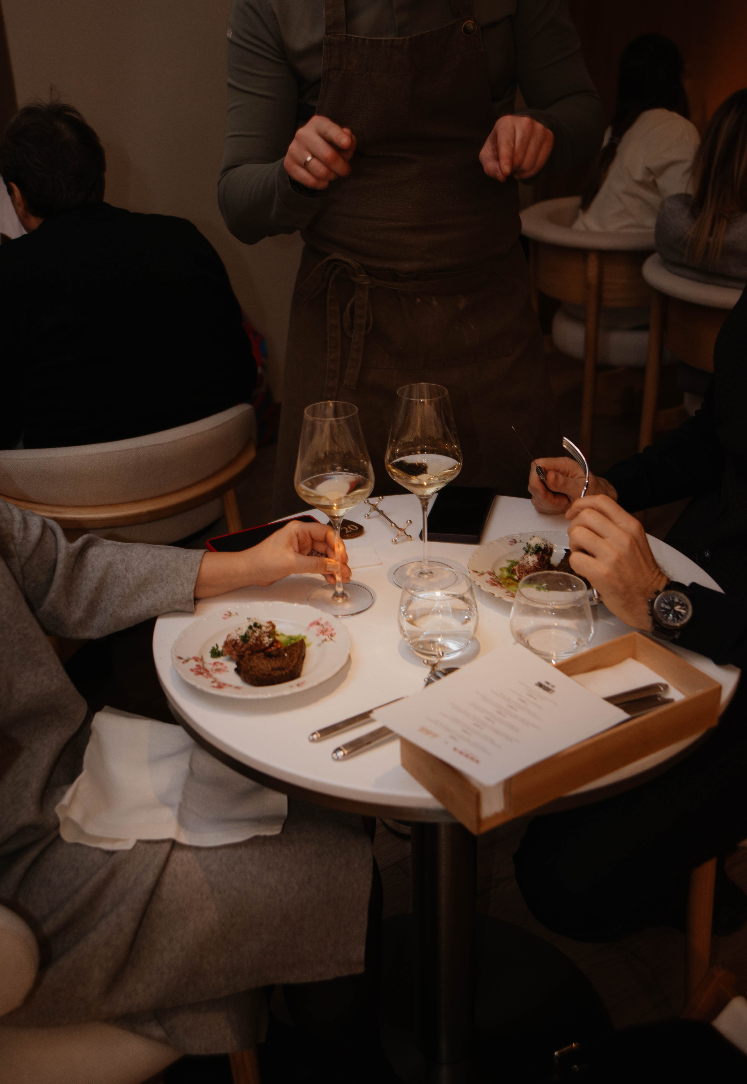 Шеф-тейбл в ресторане La Volte. Ксения Glossa. Портретный и репортажный фотограф в Самаре