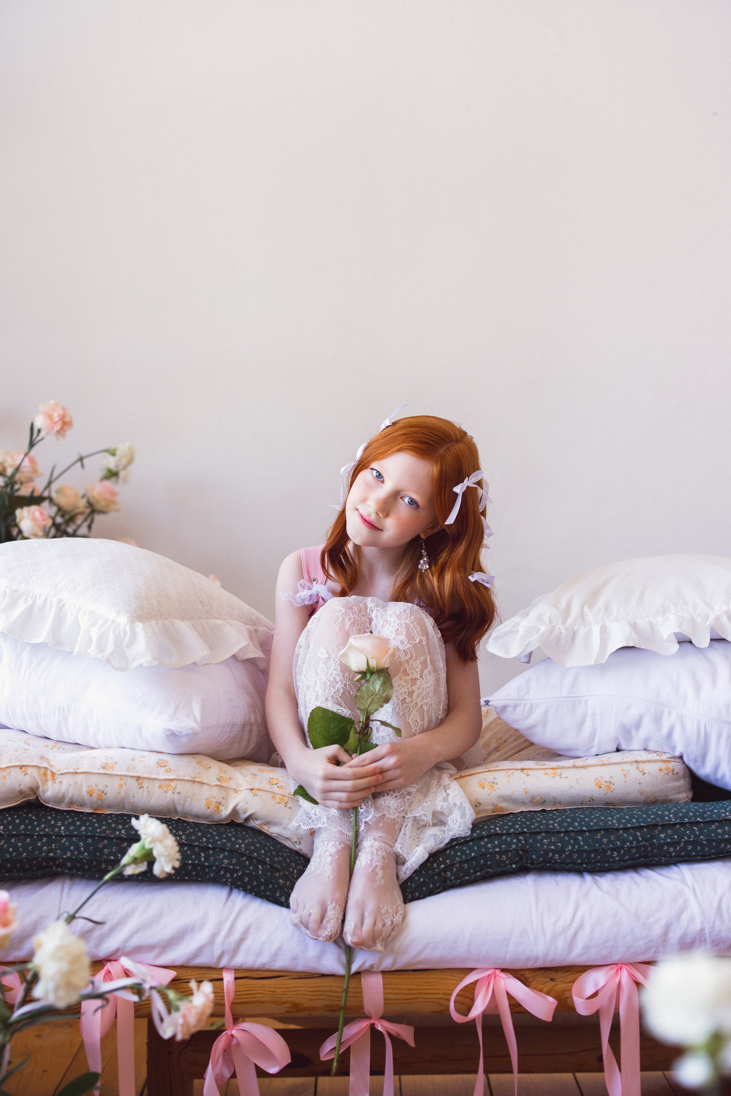 Фотосессия с живыми цветами в фотостудии г. Краснодар. Семейный и детский фотограф в Краснодаре Анна Трашкова