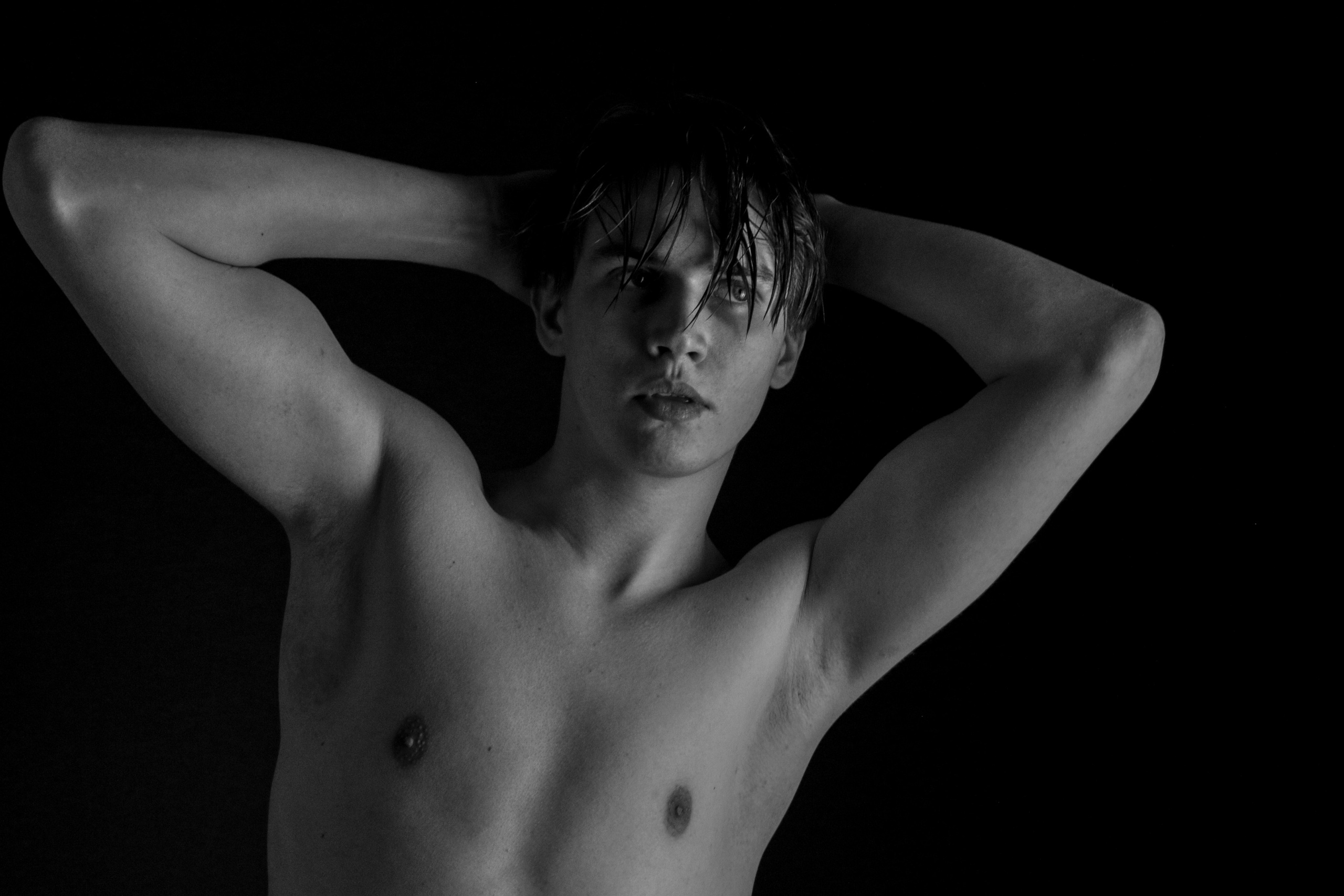 DISTRACTIONS. Любовь Моргасова [LU SPRING]: Фотограф и куратор