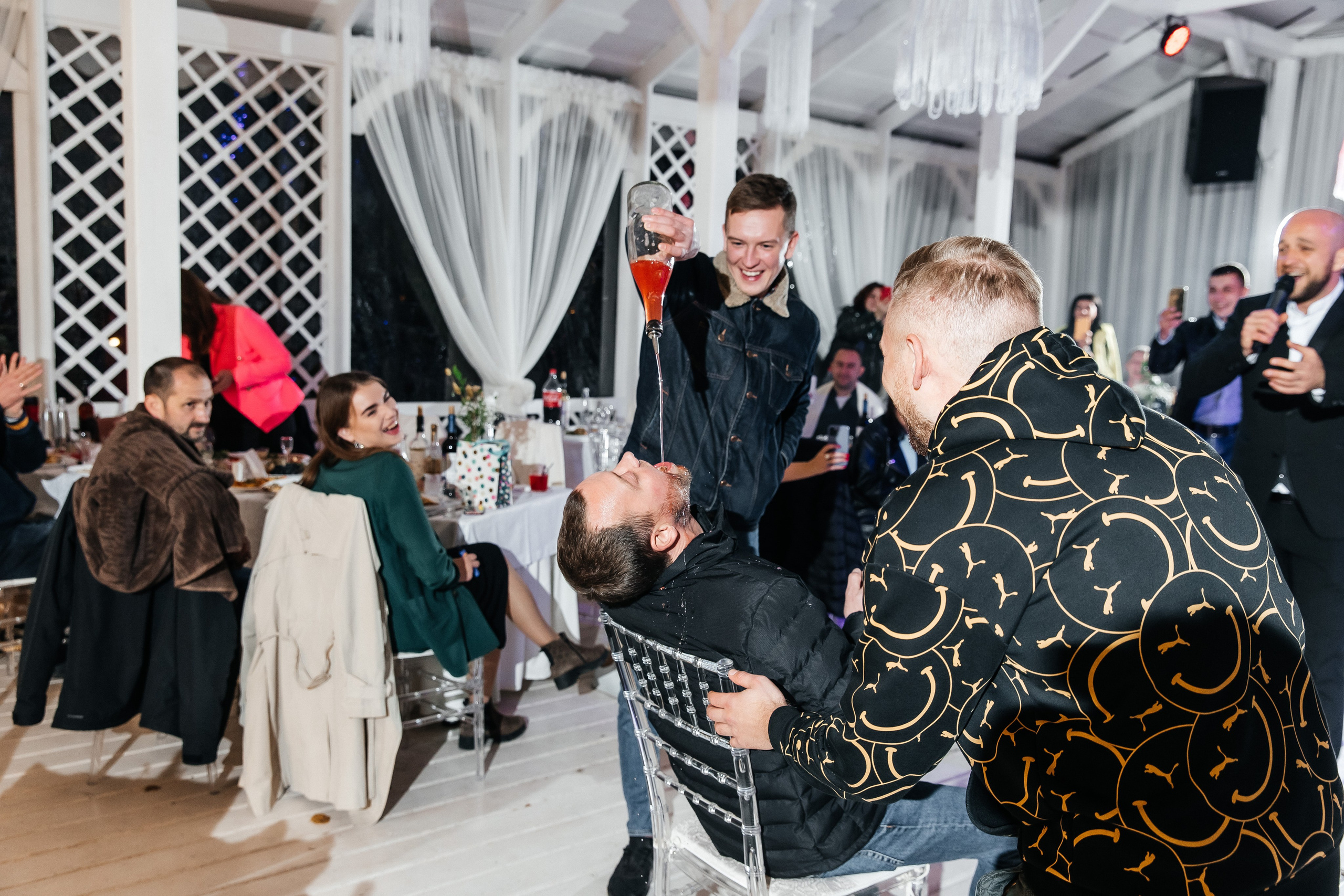 Михаил и Александра. День 2 — с друзьями. 18.09.21. Свадебный и Семейный фотограф г. Ижевск Гульназ Солдатова. Гульназ фото