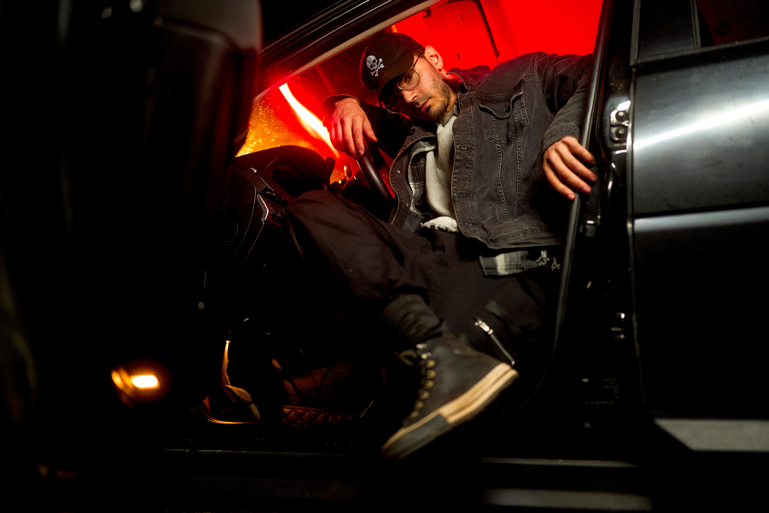 Dmitry / Neon Rage. Влад Дорчинец — фотограф