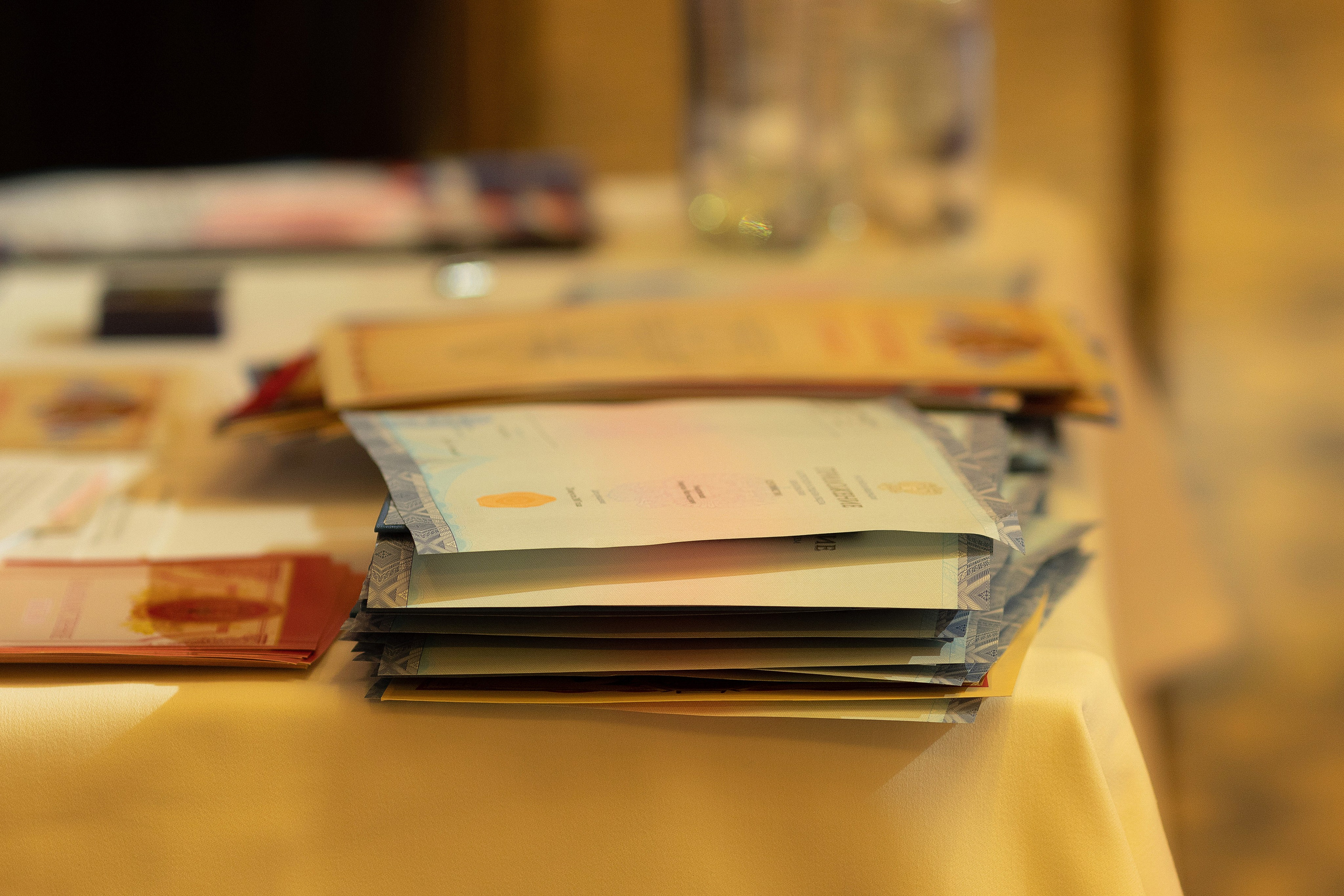 Выпускной вечер 13 школа (Индивидуальная съемка). Photoalbum-vl.ru