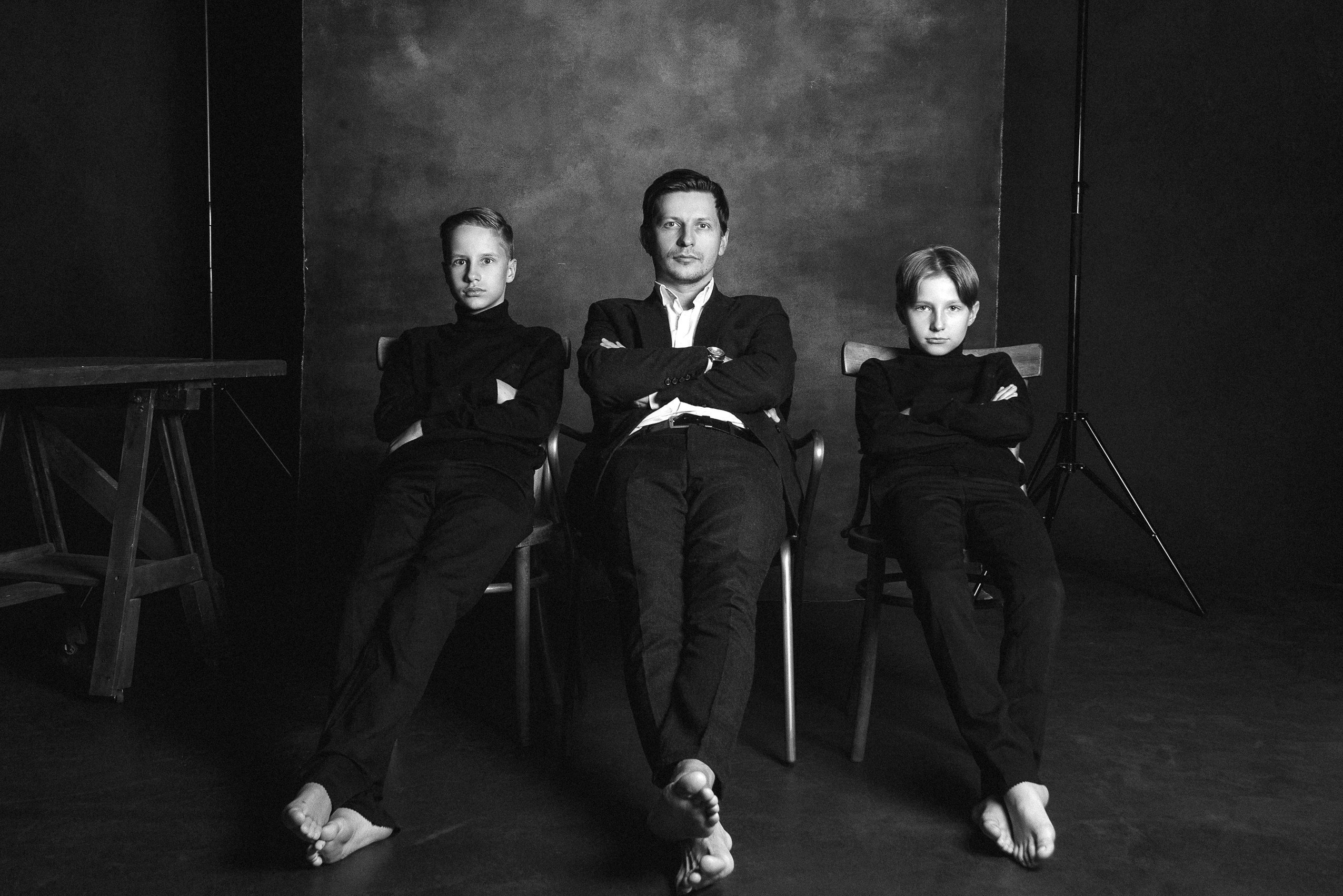 Изысканная семейная фотосессия в черно-белом | Фотограф Дарья Едапина. Фотограф Дарья Едапина Новосибирск