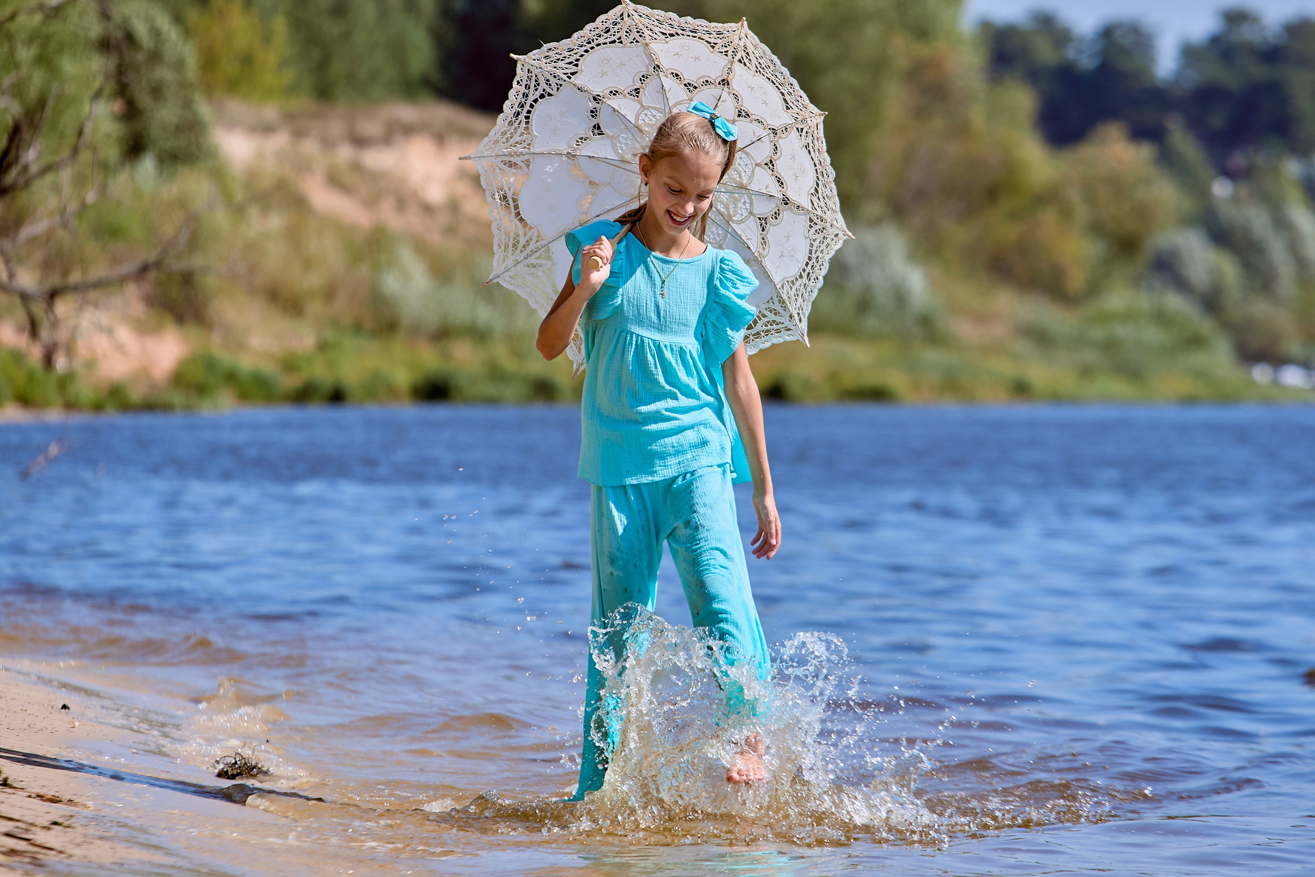 Радость и впечатления фото у реки