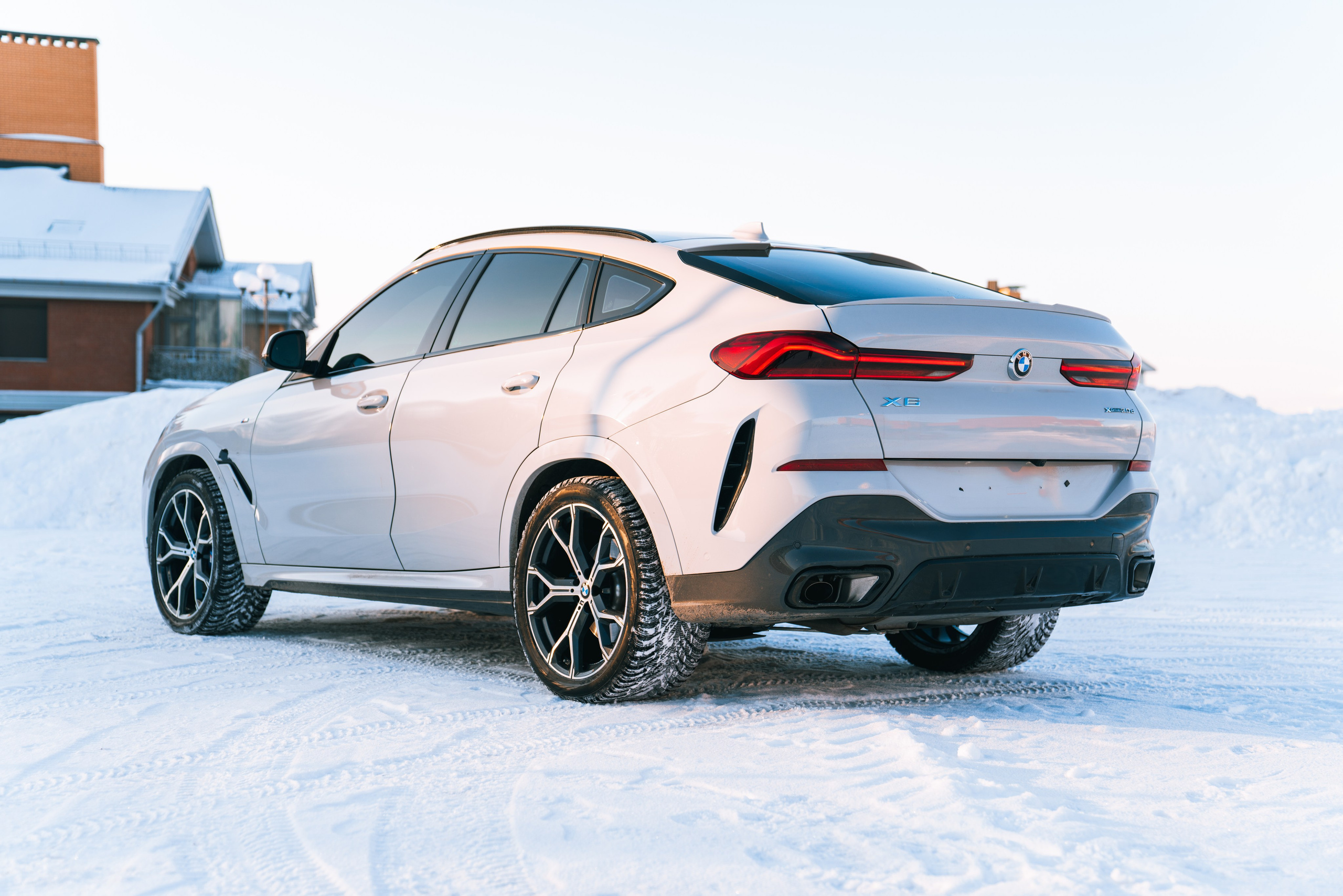 BMW X6 30d X-Drive. Идеальные портреты для соцсетей — Фотограф Ленар