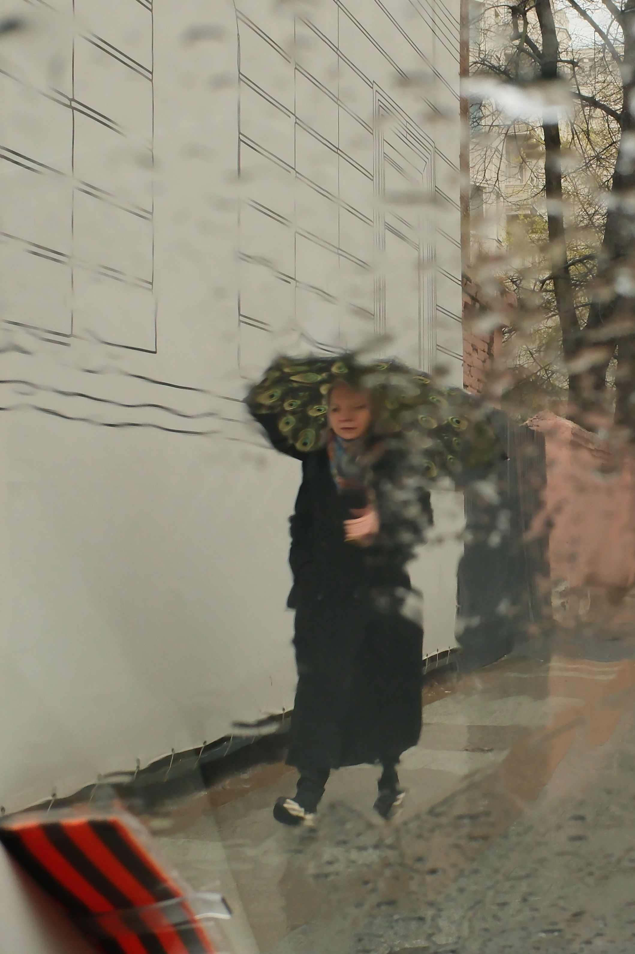 Улица, люди, жизнь…