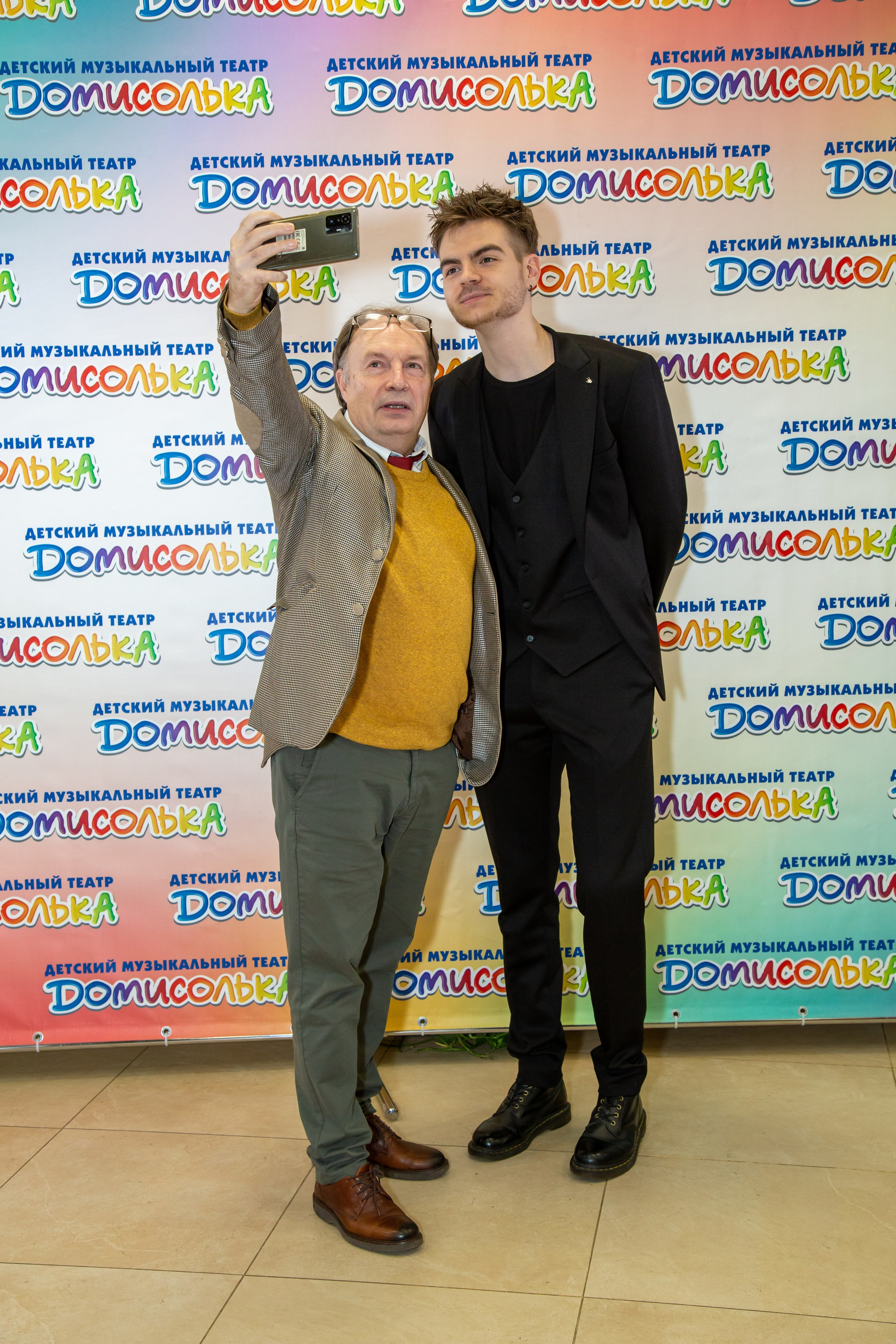 Репортажная съёмка для Домисольки на новый год. «Студия DRONAVT`s» — видеосъёмка и фотография г. Москва