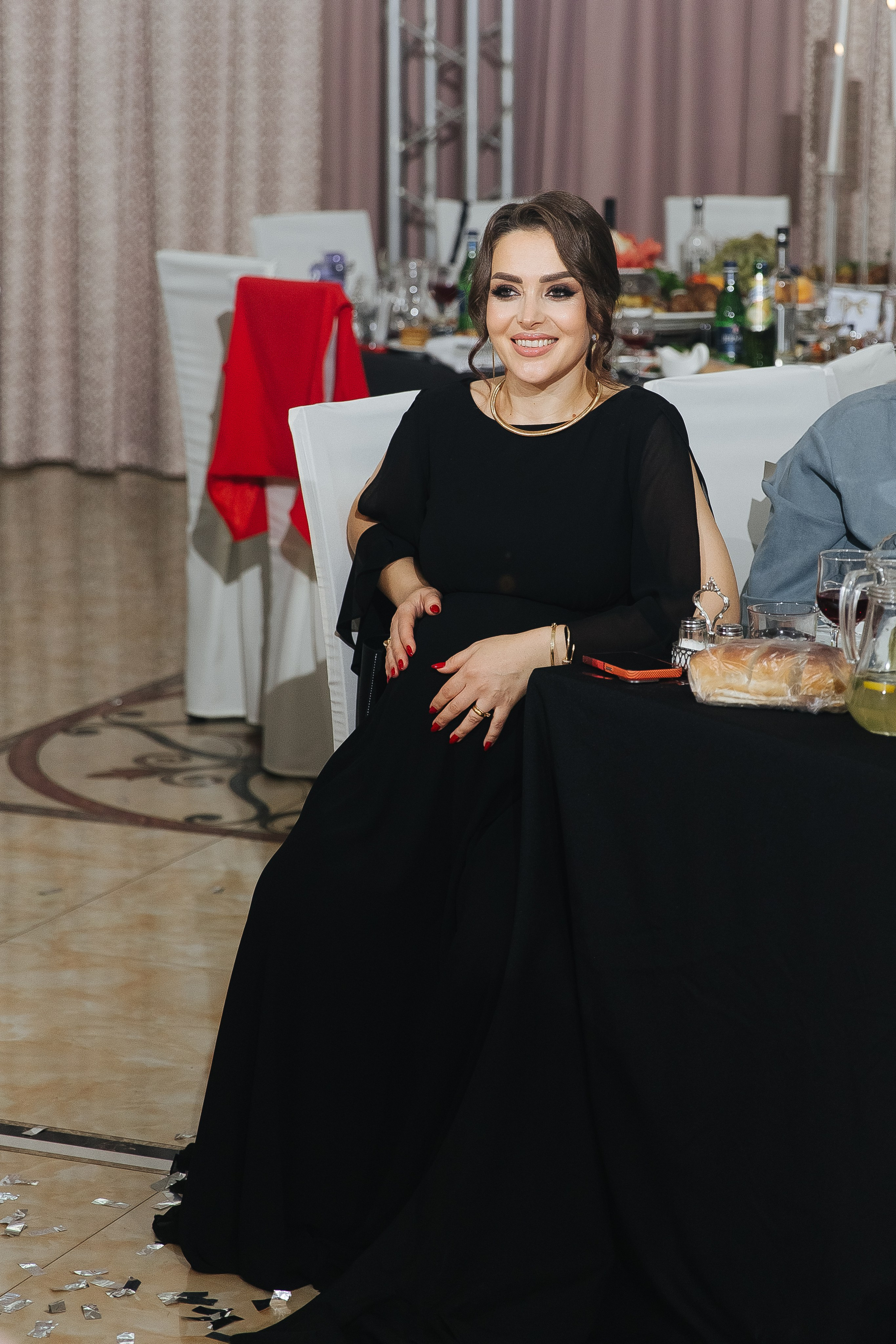 Ани и Назели. 35&5 День рождения, «Янтарь». Фотограф в Красноярске Надежда Воскресенская