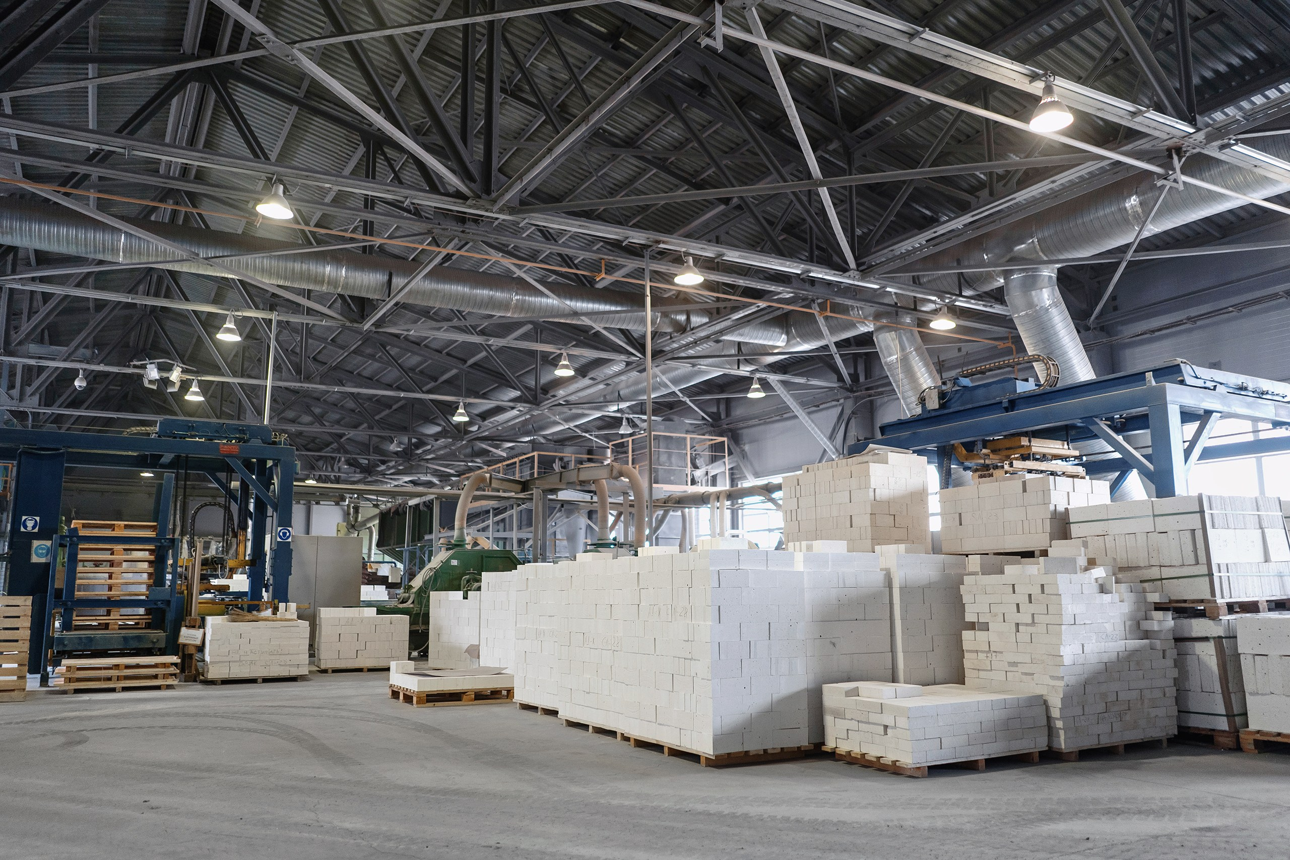 складское помещение предприятия фото