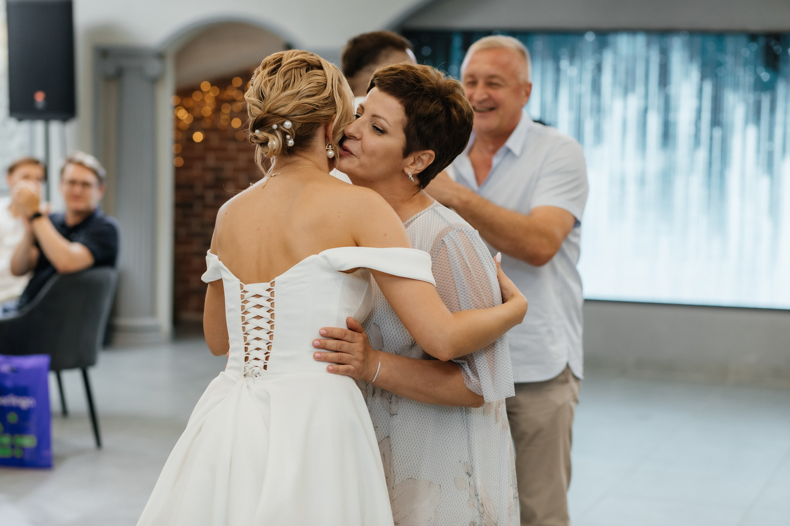 Саша & Валя. Свадебный и портретный фотограф в Омске Антон Карев