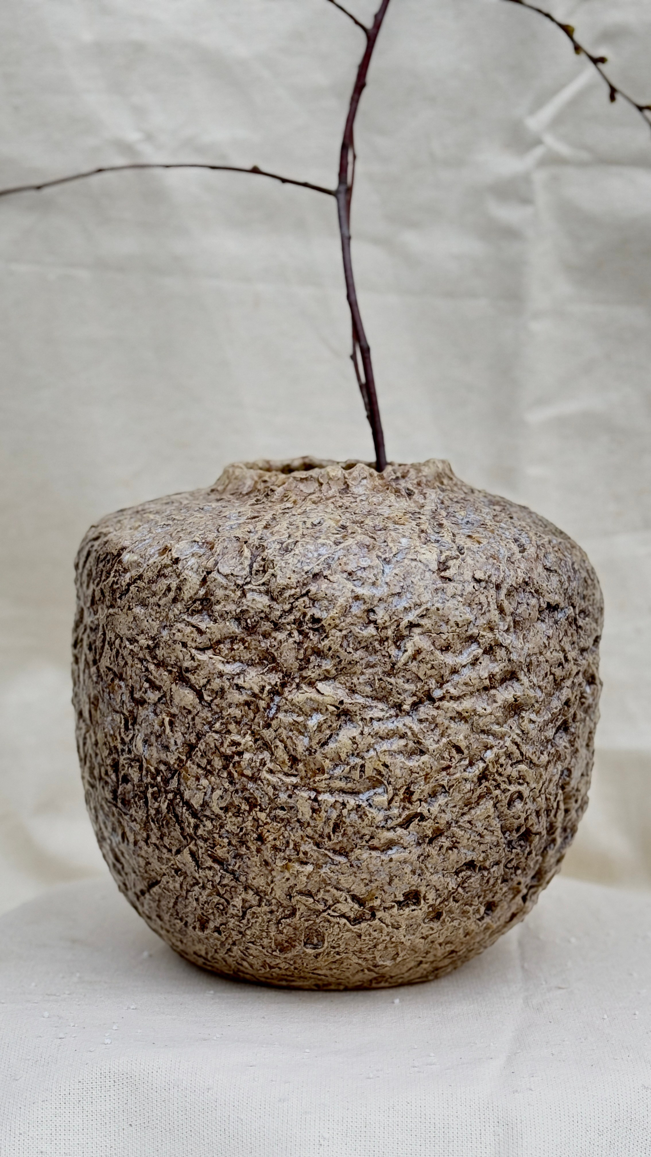 Ваза «Большой коричневый камень». Арт-керамика Катерины Жизневской