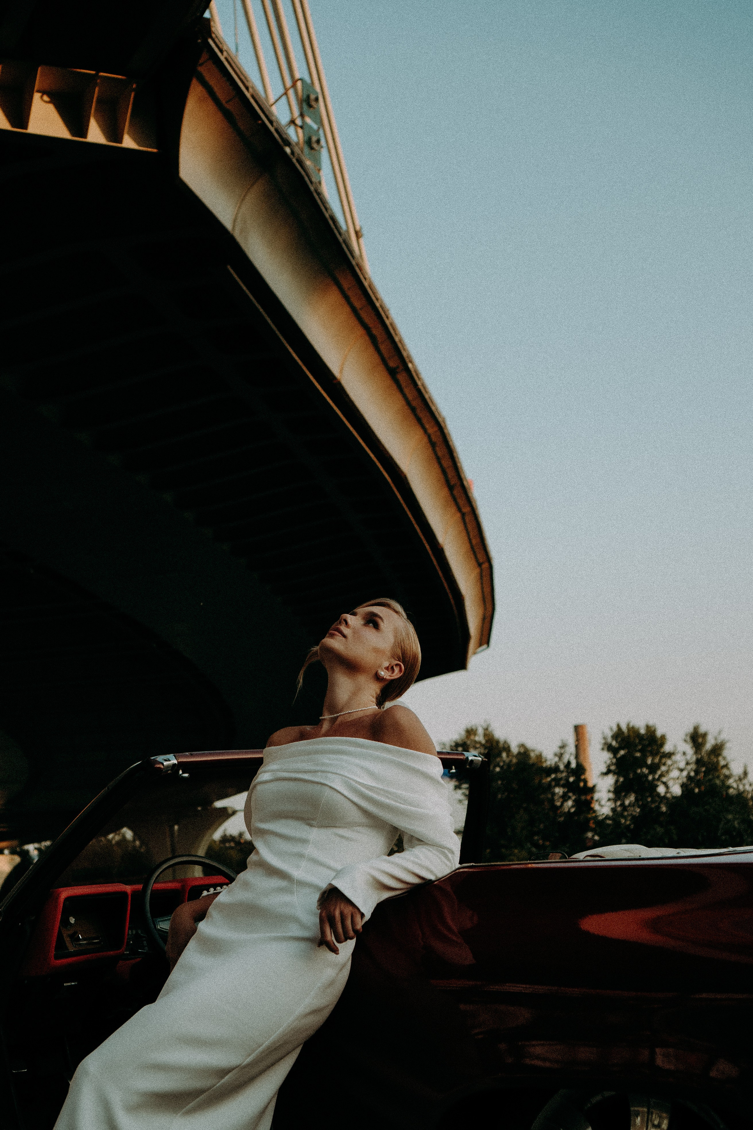 СВАДЕБНАЯ СЬЕМКА ВОЗЛЕ МСОТА БЕТАНКУРА НА КАБРИОЛЕТЕ. Профессиональный фотограф, Санкт-Петербург — Виктория Богомолова