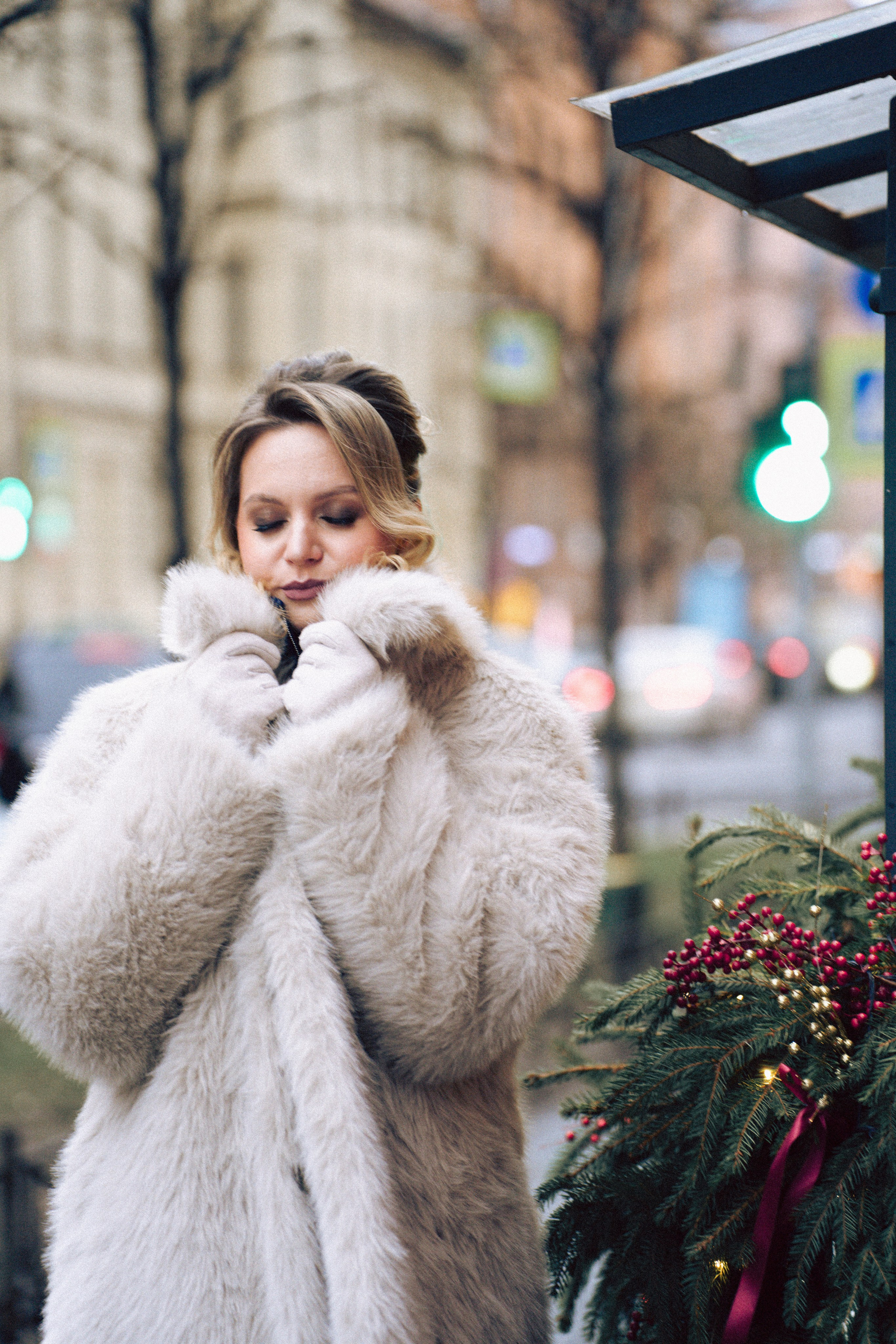 НОВОГОДНЯЯ ФОТОСЕСИИЯ В СТУДИИ ДЛЯ ДЕВУШКИ И ПРОГУЛКА ПО ЧЕРНЫШЕВСКОЙ. Профессиональный фотограф, Санкт-Петербург — Виктория Богомолова