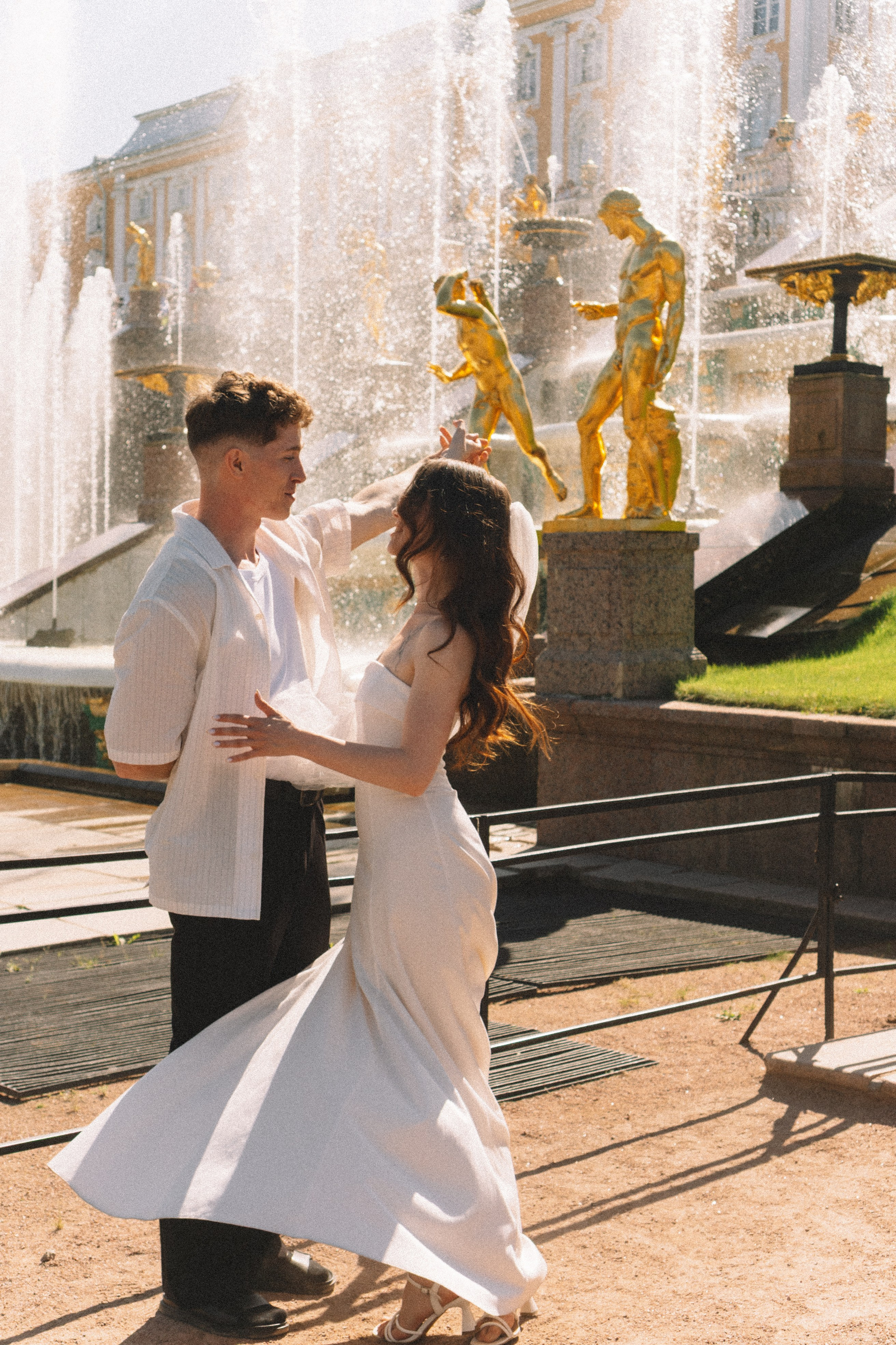 СВАДЕБНАЯ СЬЕМКА В ПЕТЕРГОФЕ И СЬЕМКА РЕПОРТАЖА В ЗАГСЕ ПЕТЕРГОФА. Профессиональный фотограф, Санкт-Петербург — Виктория Богомолова