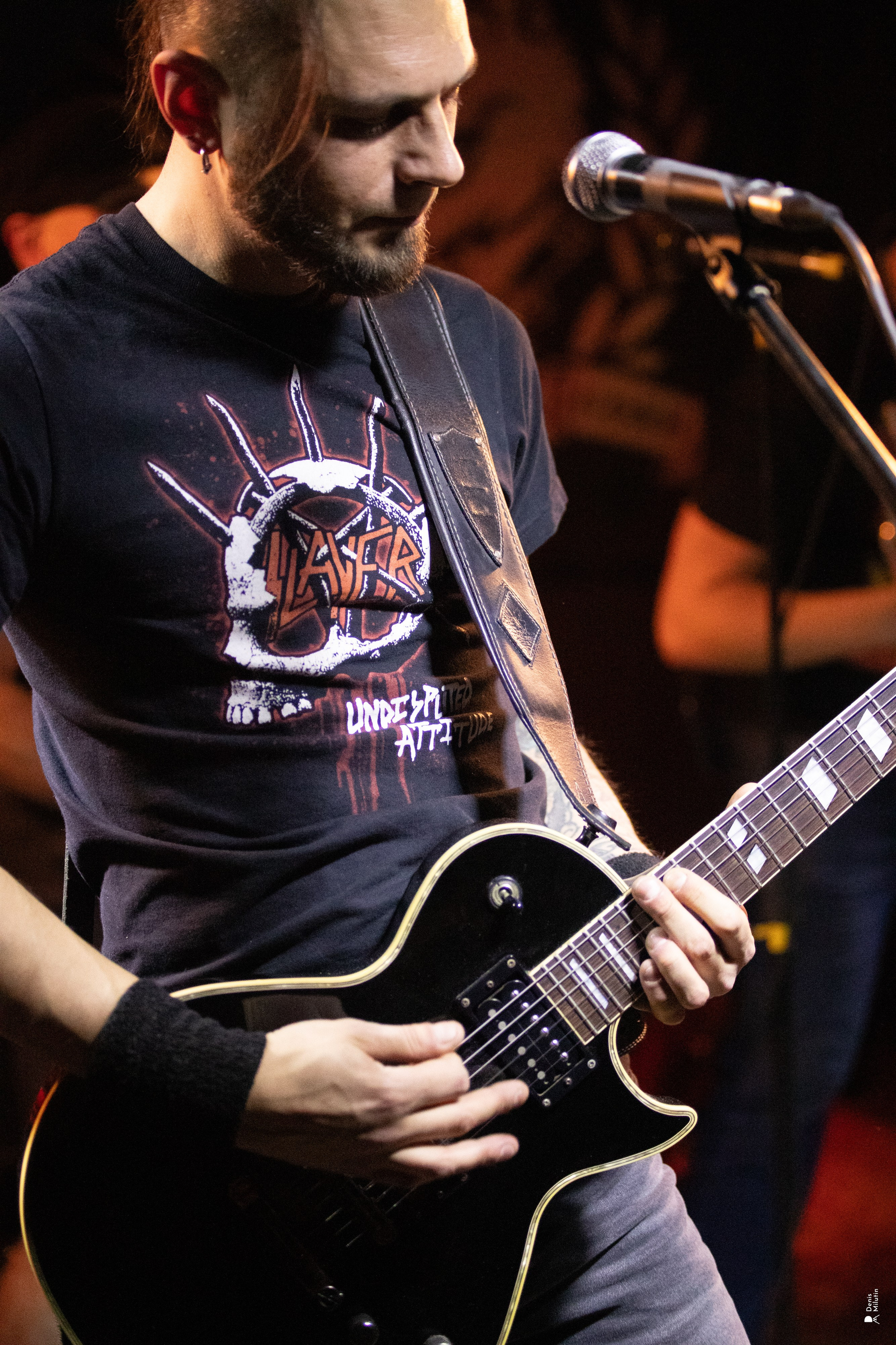 Рядом Ассенизаторы. Портретный фотограф Денис Милютин