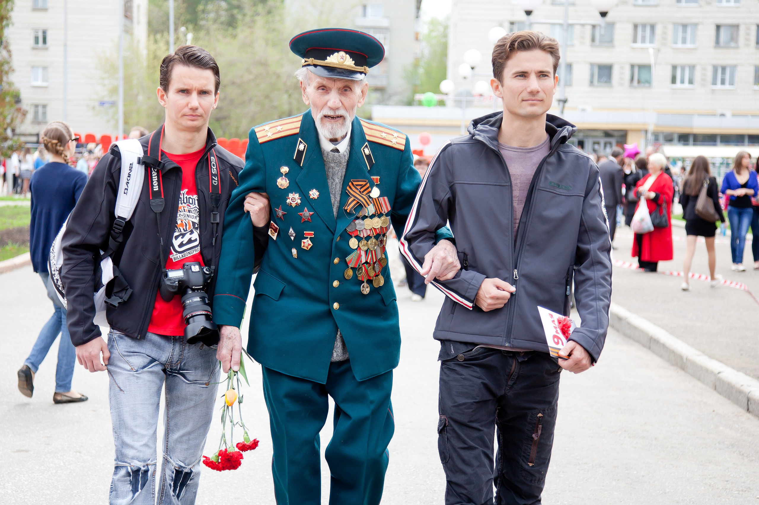 Из жизни города. Репортажный, семейный и детский фотограф в Пензе и Заречном Арина Ермилова. Картины барельеф на заказ