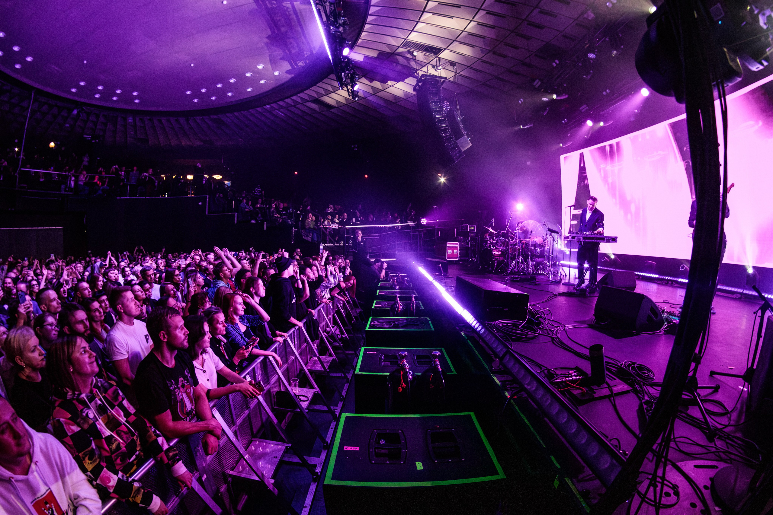 Дельфин. Портретный и концертный фотограф в Санкт-Петербурге Егор Телятников