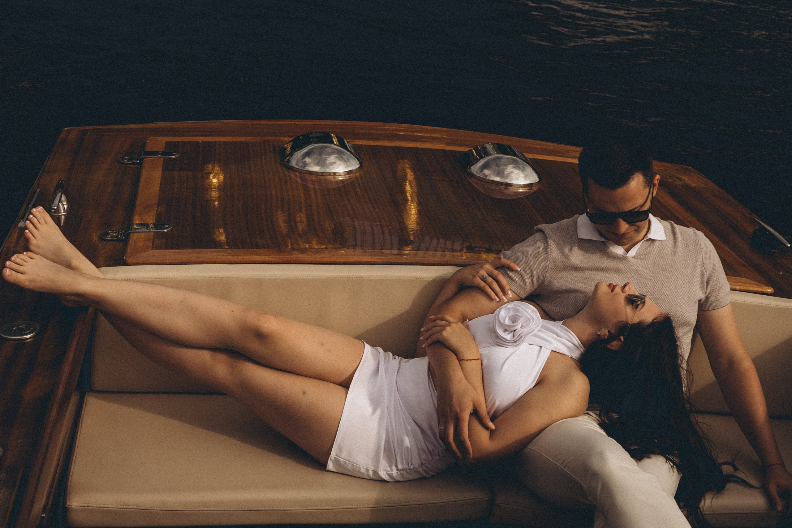 СВАДЕНБНАЯ СЬЕМКА НА КАТЕРЕ ПО КАНАЛАМ САНКТ-ПЕТЕРБУРГА И В АКВАТОРИИ НЕВЫ. Профессиональный фотограф, Санкт-Петербург — Виктория Богомолова