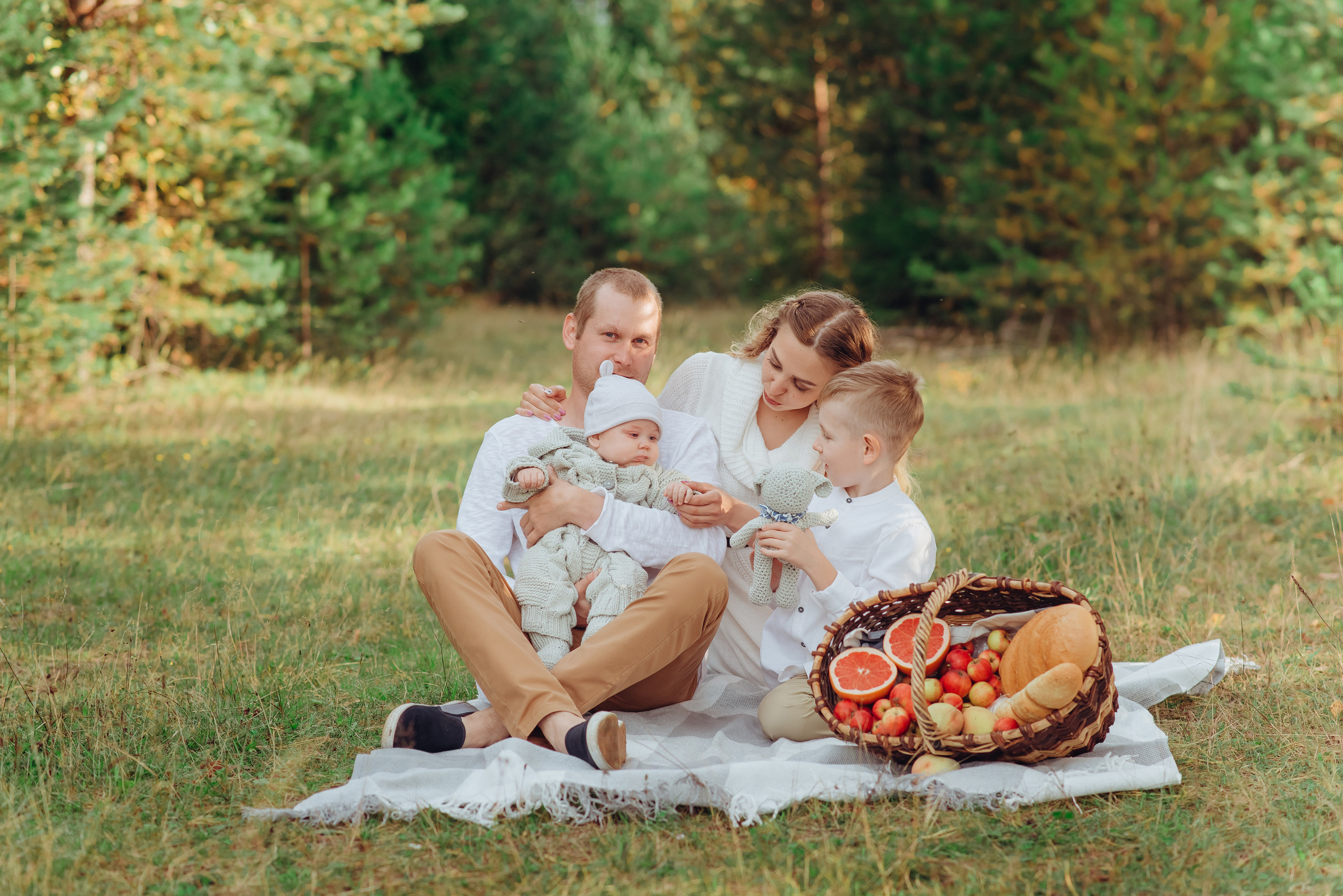 Летняя семейная фотосессия. Семейный и свадебный фотограф в Нижнем Тагиле, Екатеринбурге Пряничник