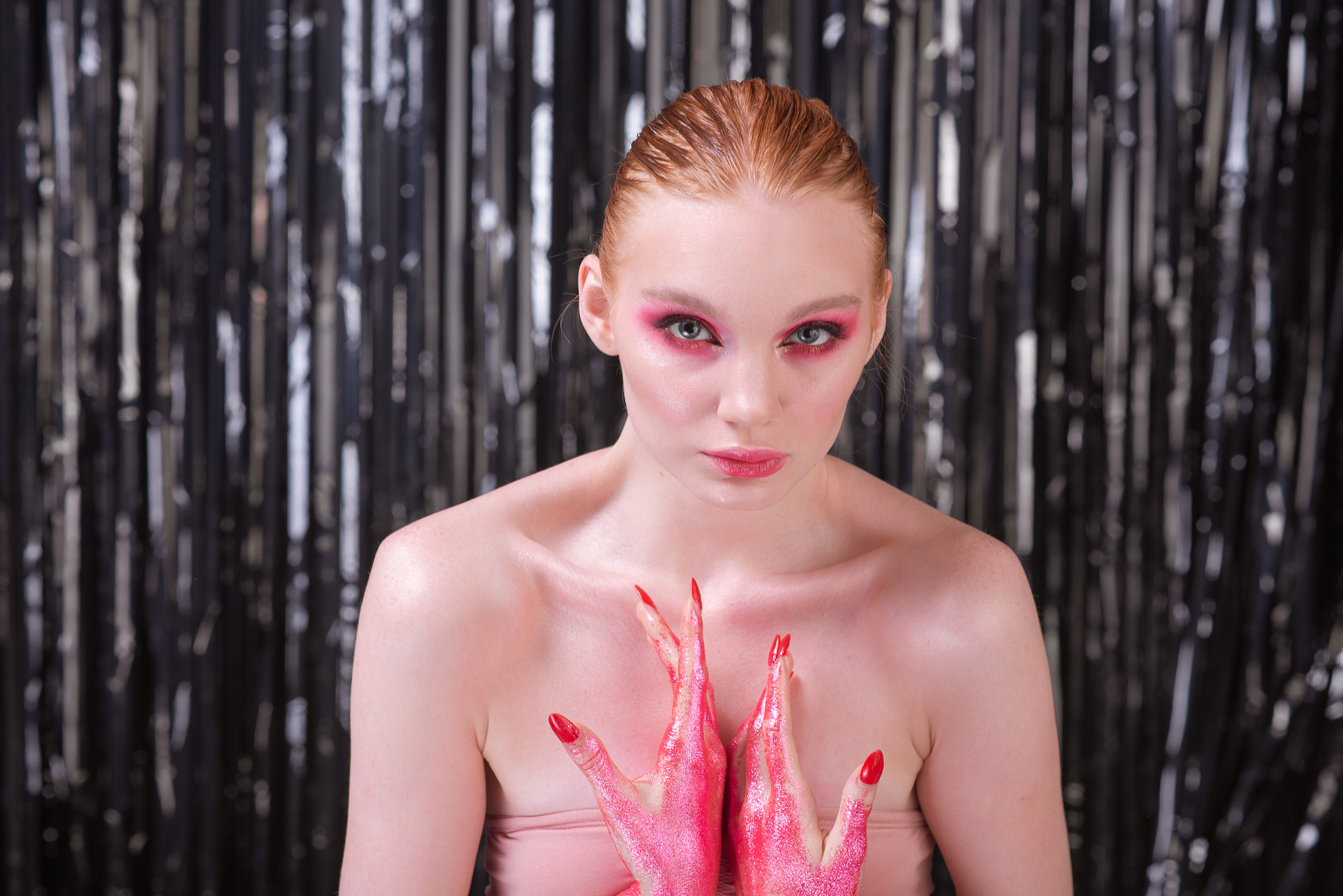 Студийная фотосъемка на фонах. Семейный и свадебный фотограф в Нижнем Тагиле, Екатеринбурге Пряничник