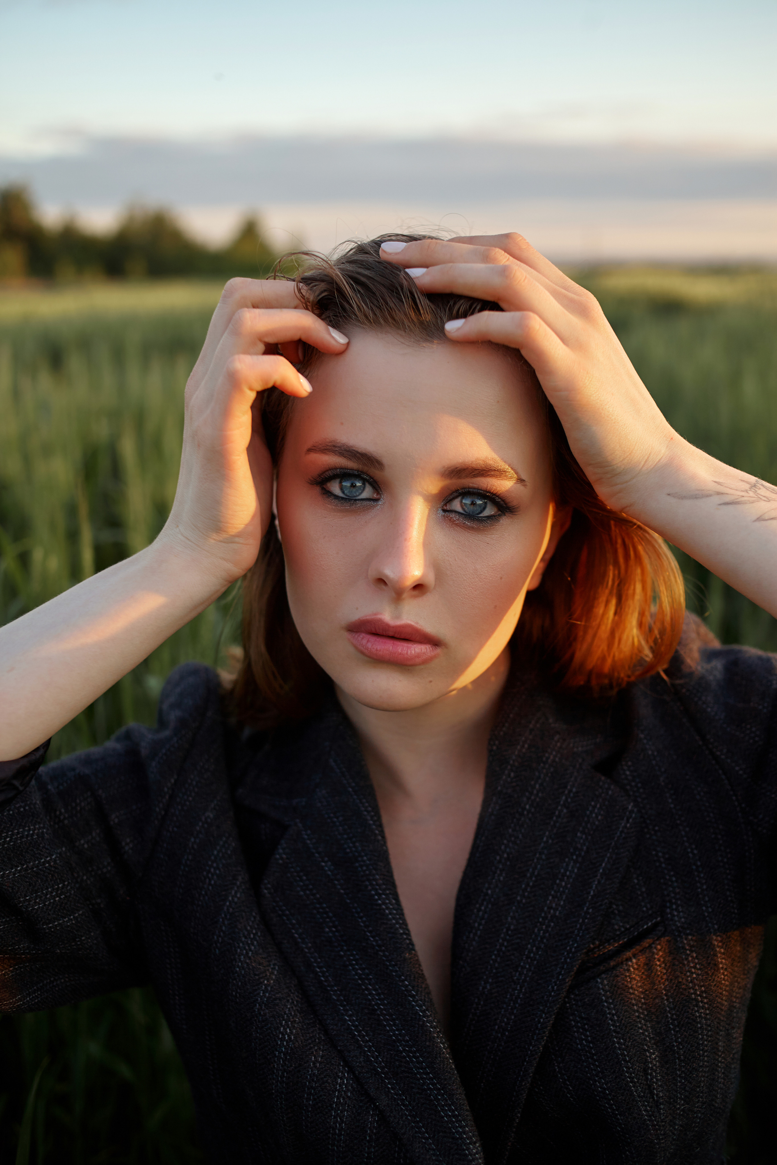 фотосессия для девушки летом на закате