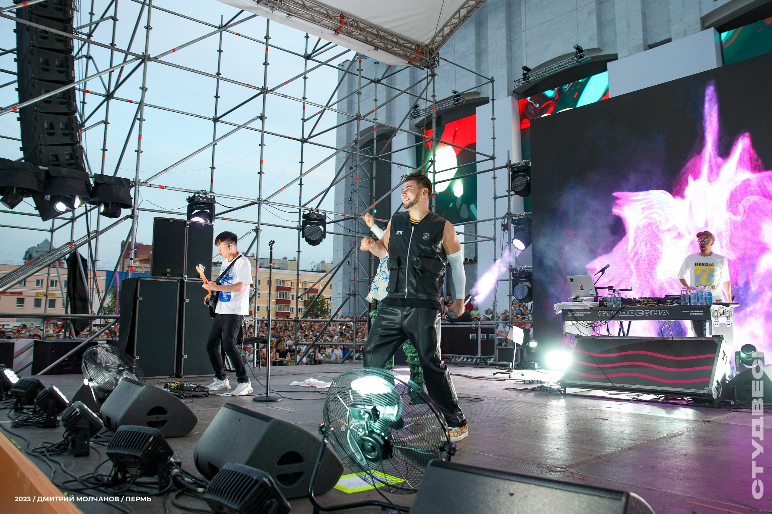 Российская студенческая весна 2023 Пермь. Фотограф Дмитрий Молчанов | Фотограф Пермь | Фотограф