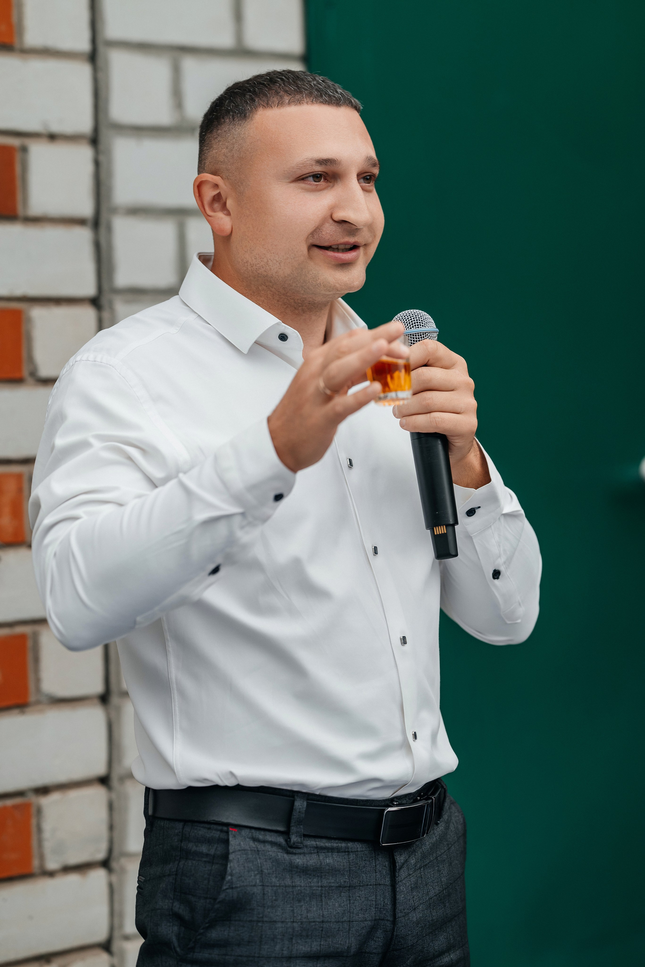 «Свадьба Даши и Артема». Школьный фотограф в Валуйках. Фотосессии для выпускников и изготовление выпускных альбомов в городе Валуйки и в Белгородской области