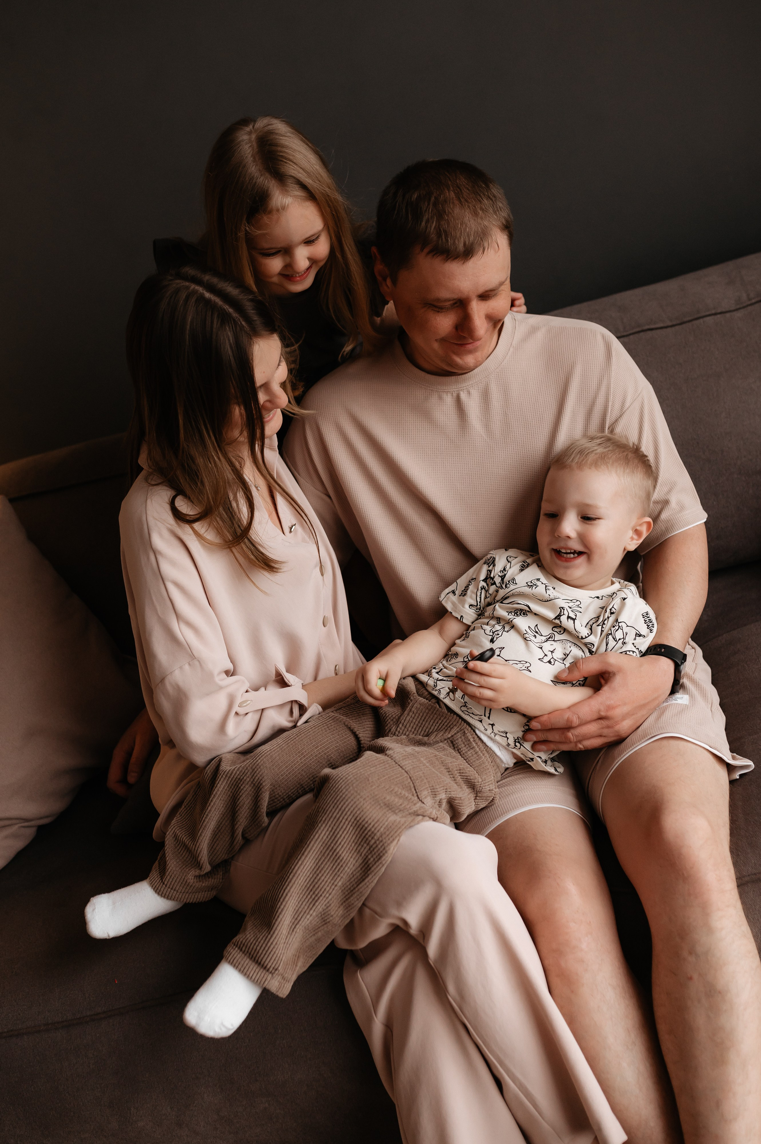 В минималистичной студии. Главная