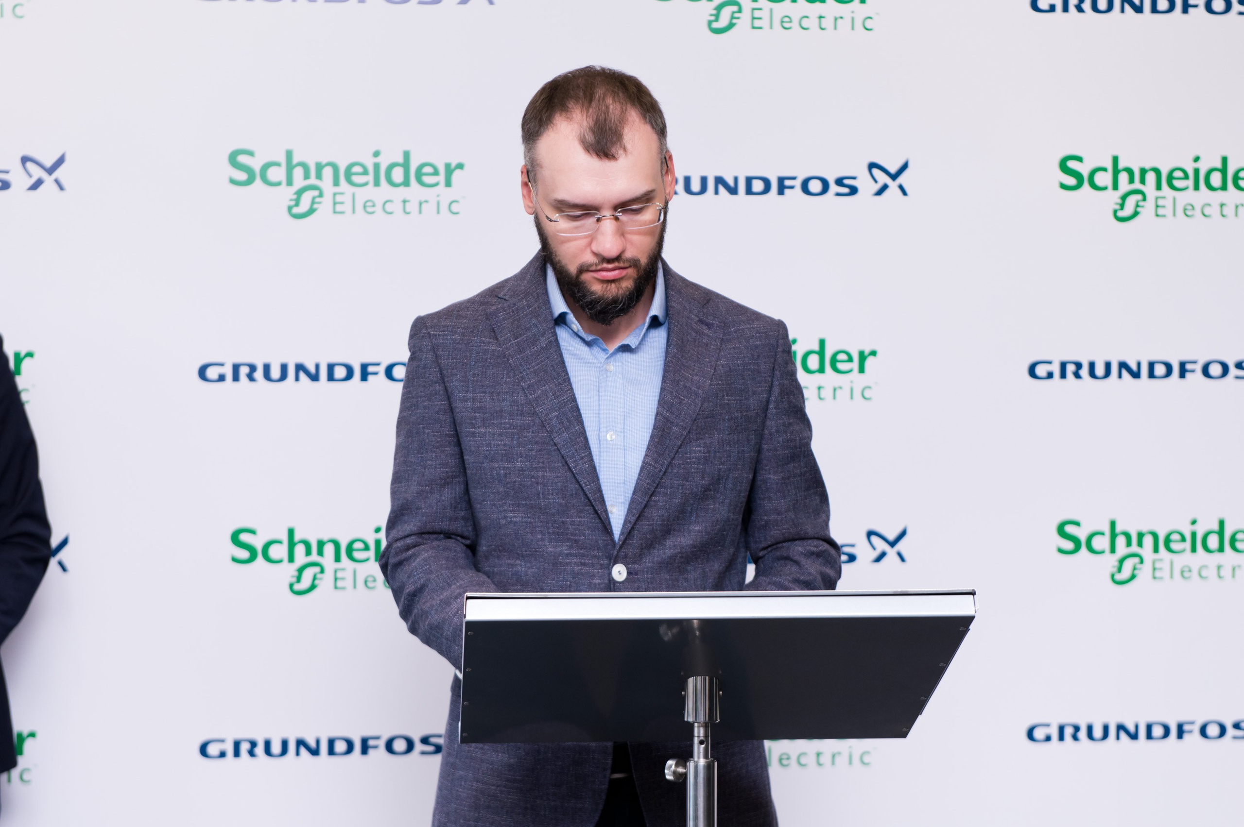 Производство Grundfos. Репортажный фотограф и видеограф Слава Думчев. Тимбилдинги, отчетники, корпоративы