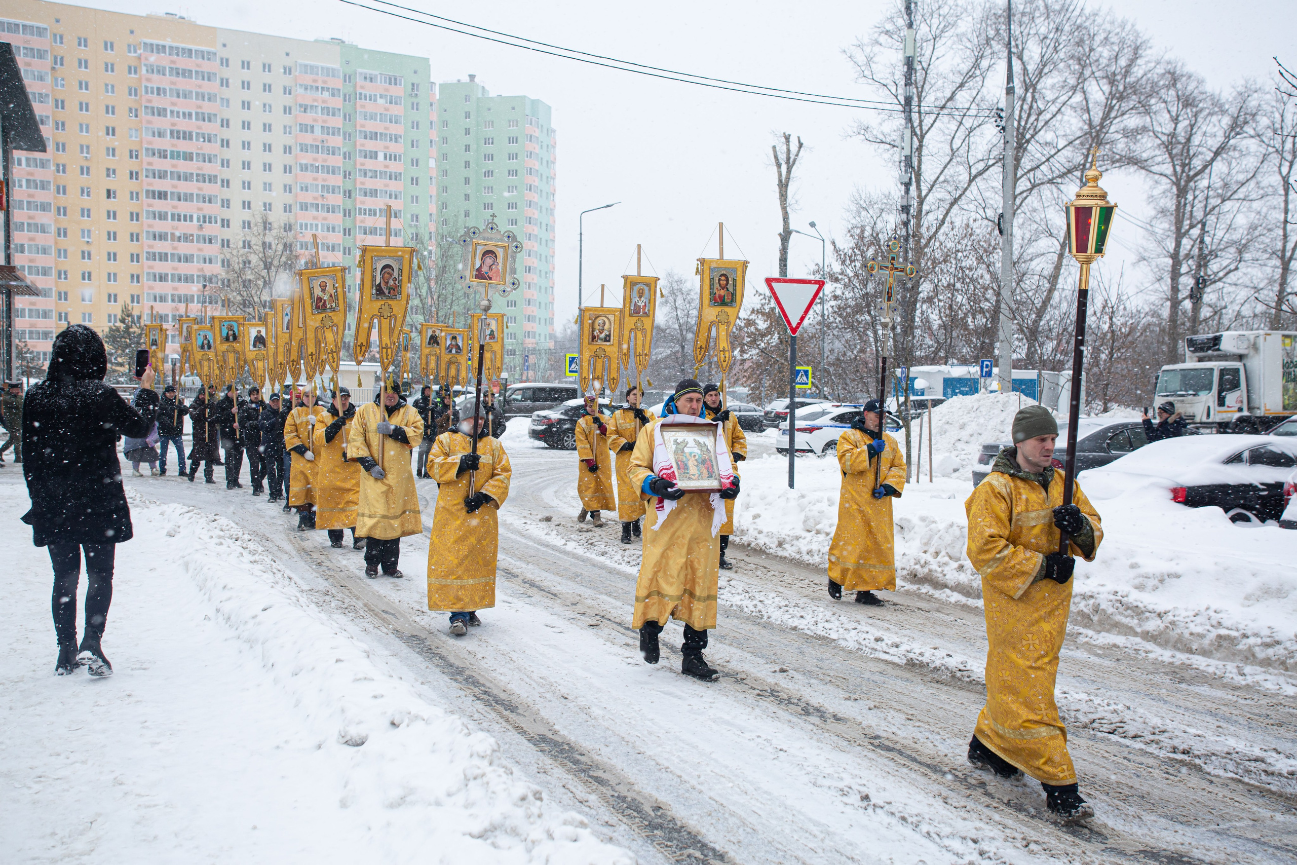Крестный ход по д. Островцы Раменского городского округа. Семейный и детский фотограф Анна Петракова