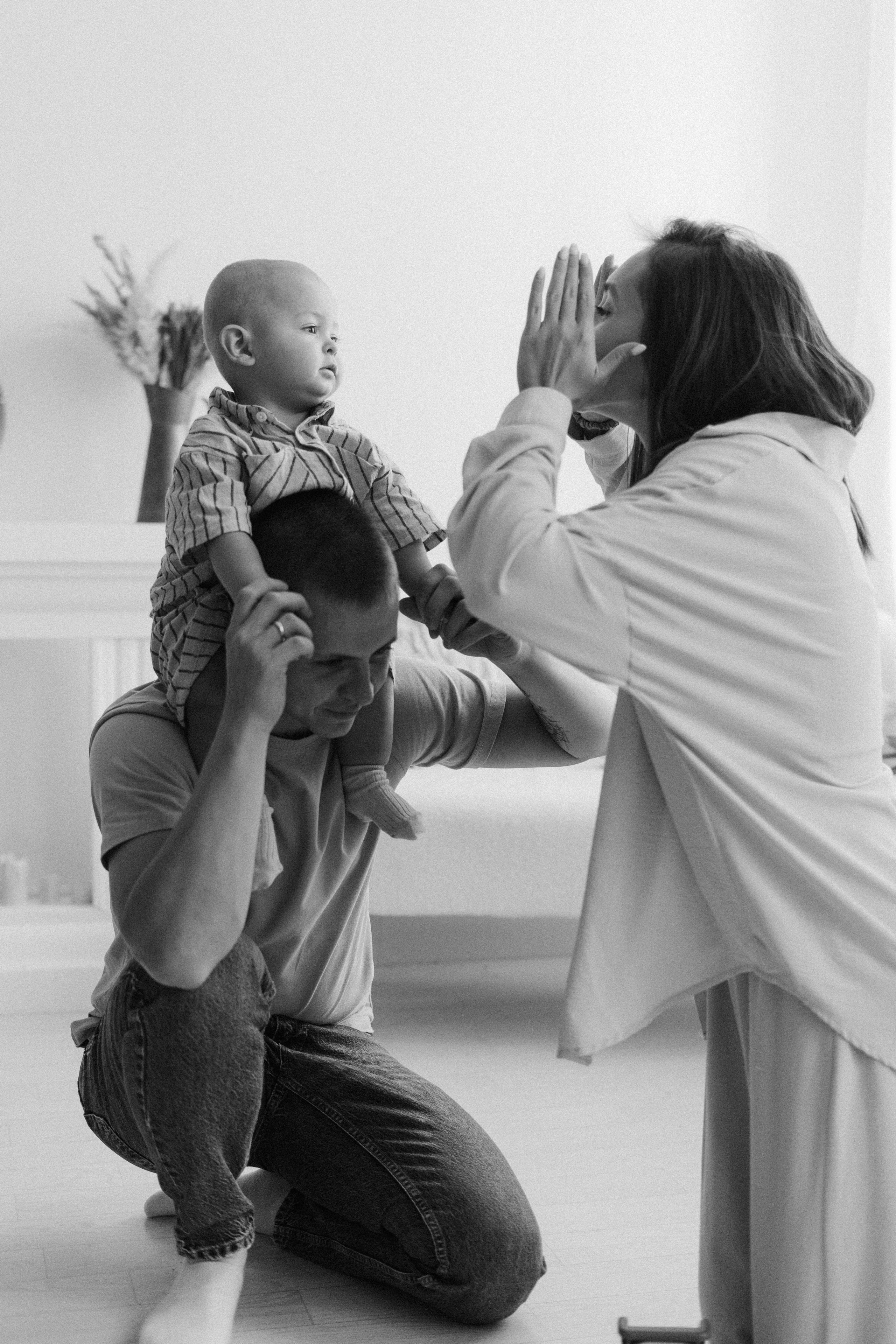 София, Иван и Миша. Главная