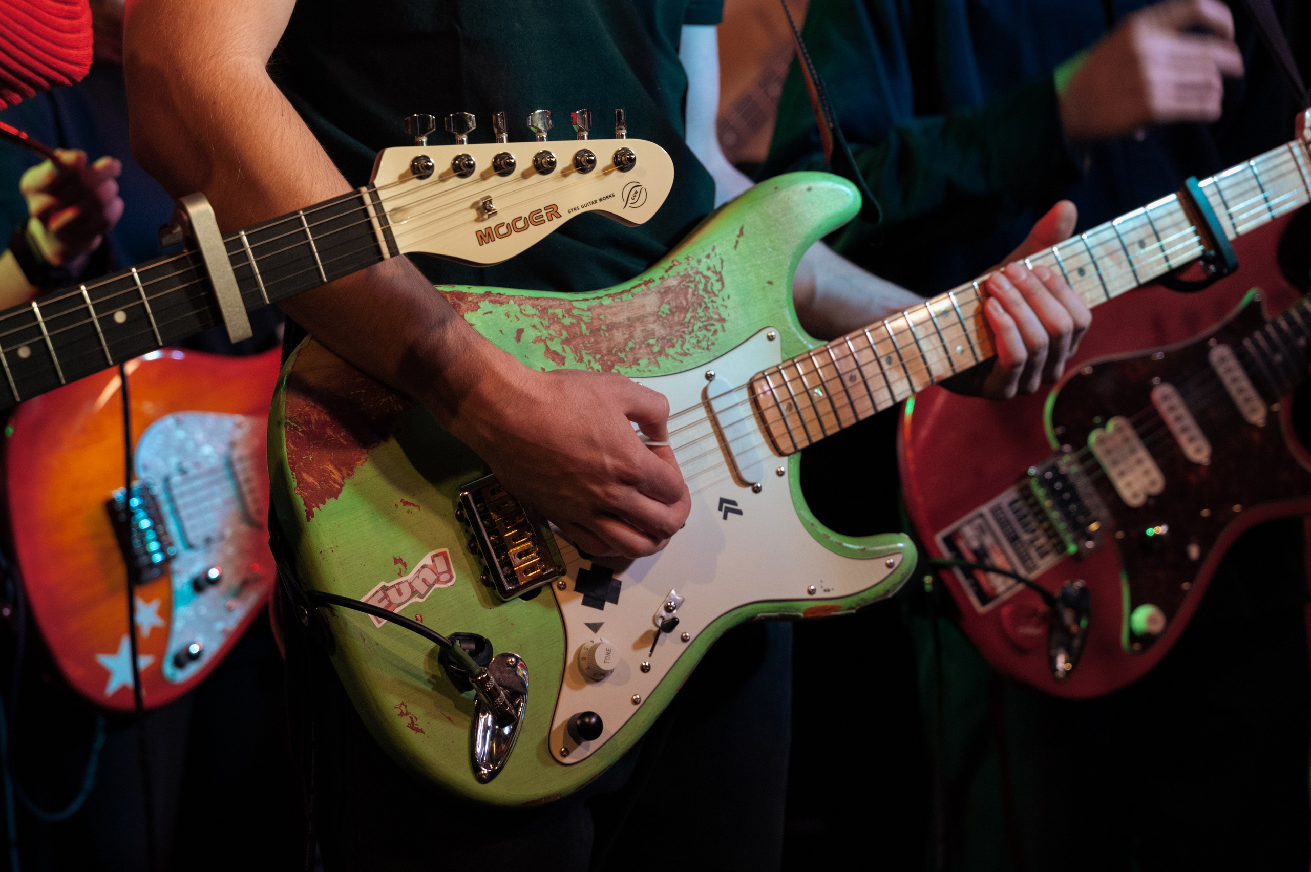 Концерт в баре «Черт Побери»