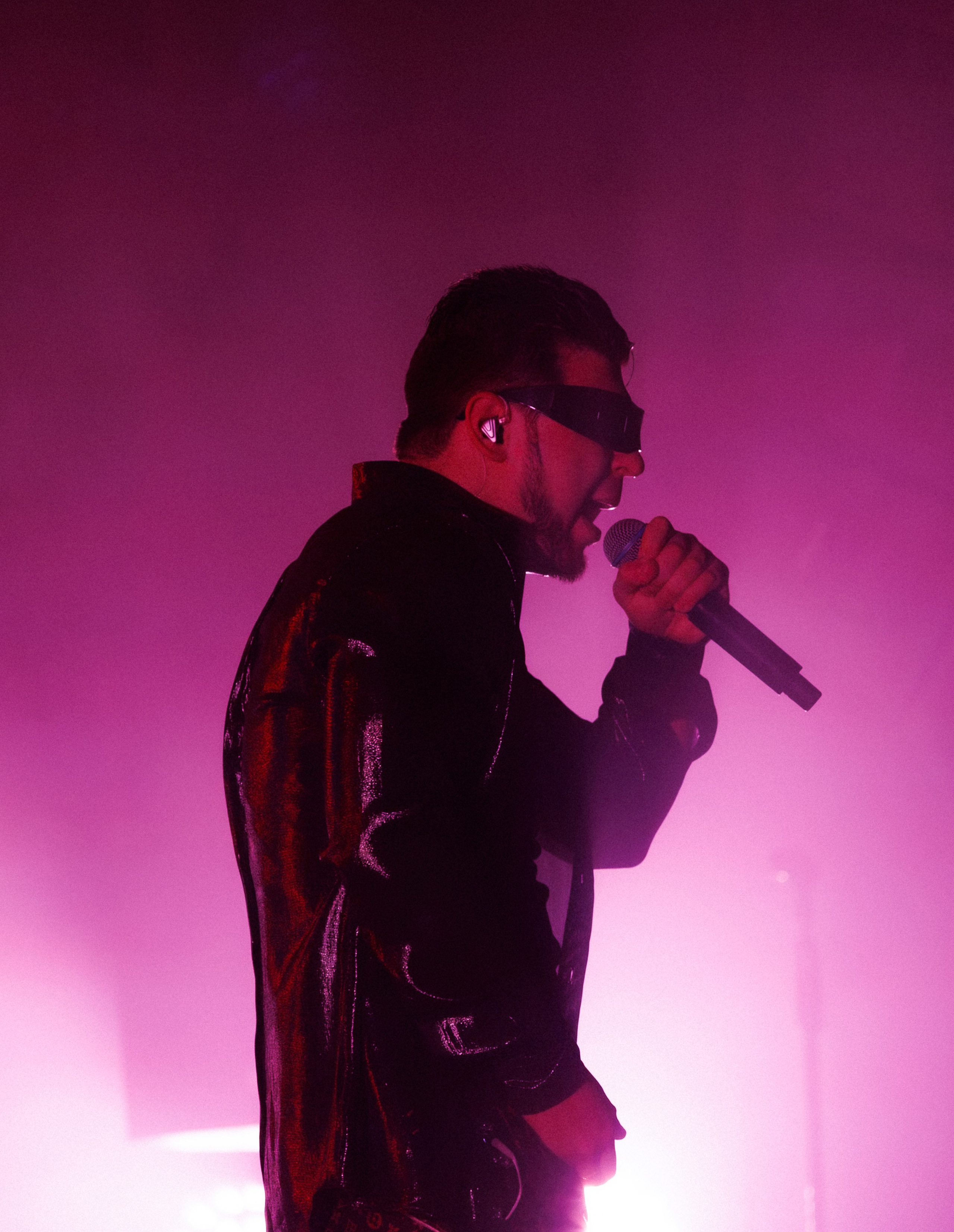 Фотоотчёт и репортаж с концерта группы GAYAZOV$ BROTHER$. Красильников Евгений — профессиональный фотограф в Ростове-на-Дону