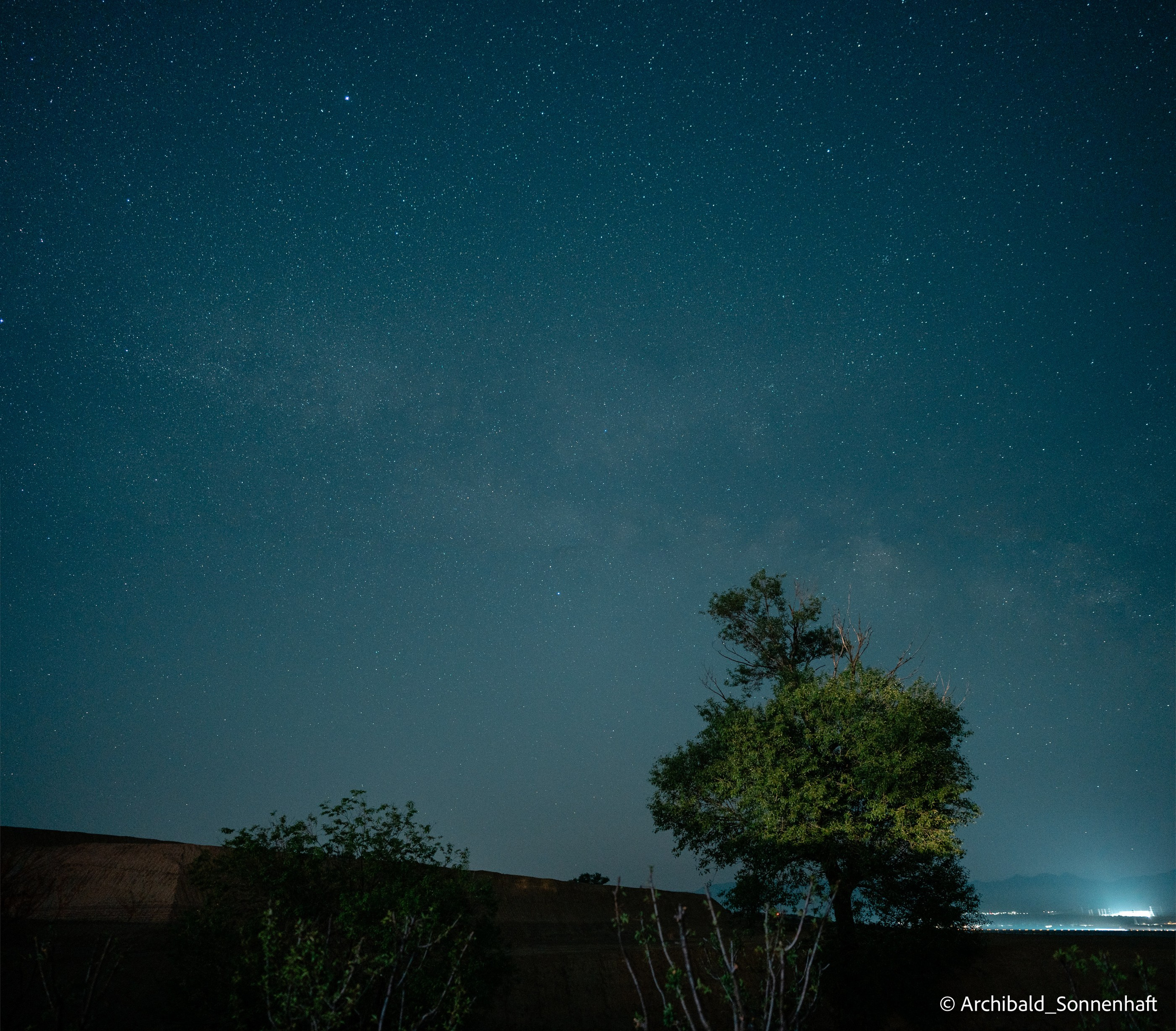 Auto-trip to Datong, Camp. Photographer in Guangzhou, China. Archibald Sonnenhaft