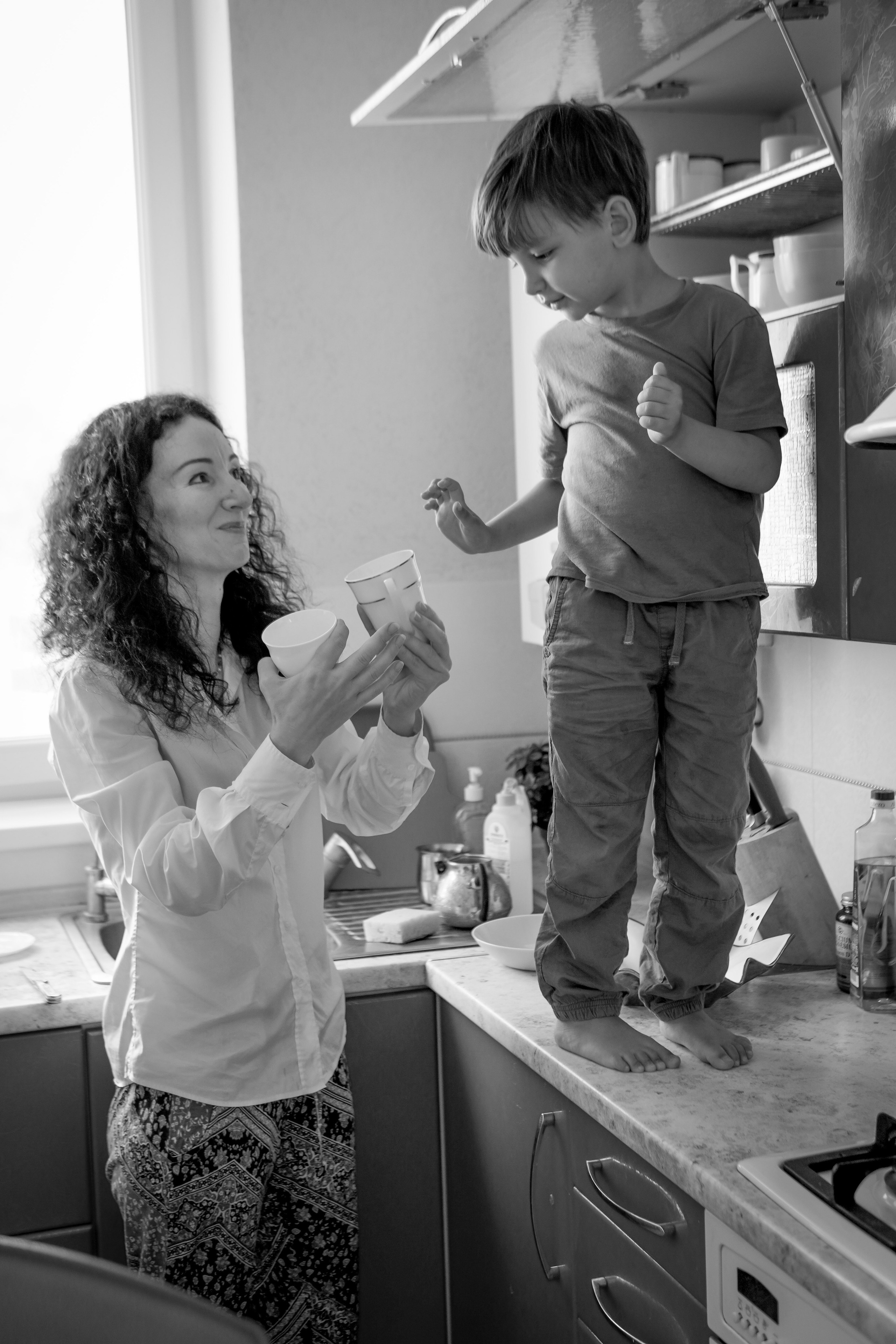 Лиля и дети. Семейная фотосессия дома. Фотограф в Крыму
