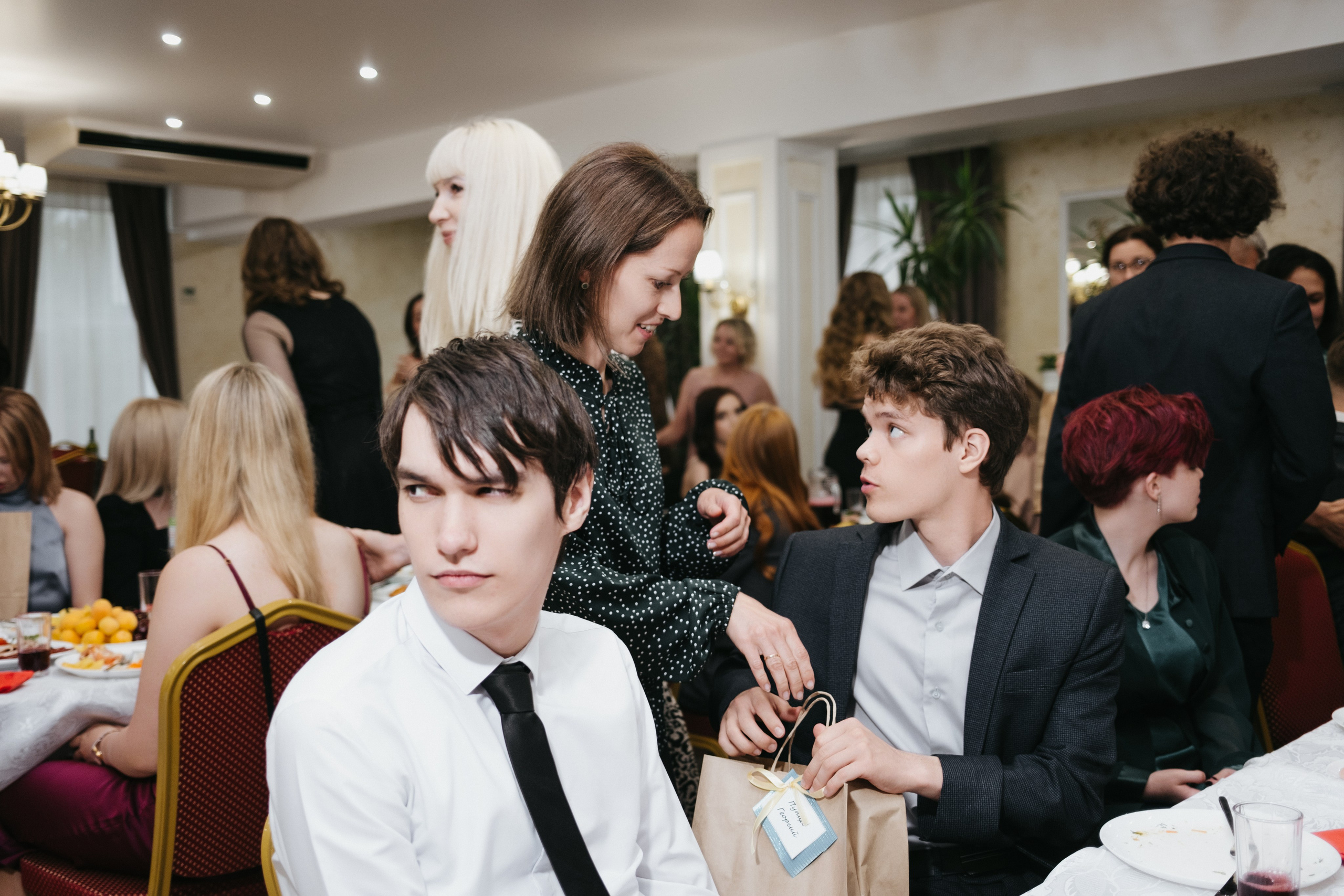 Выпускной 11 класс школы № 30. Свадебный и репортажной фотограф Денис Ожигин в Краснодаре и Краснодарском крае