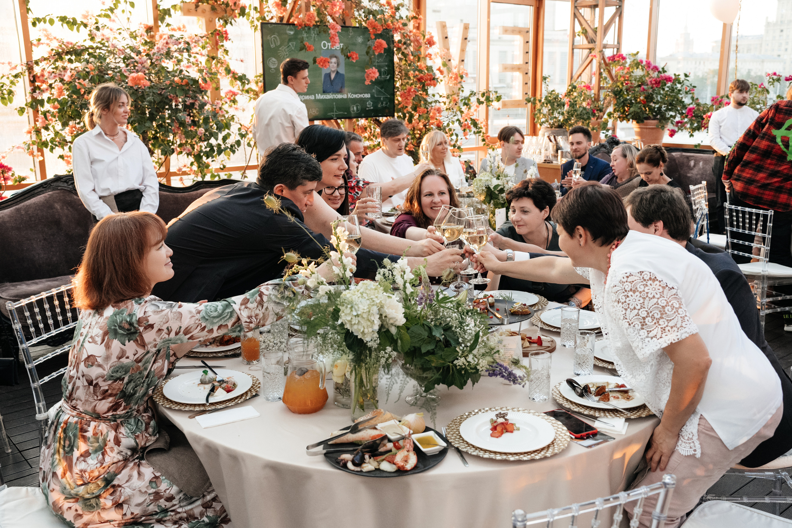 Выпускной 2023, репортаж. Свадебный фотограф Москва Александра Аверкова