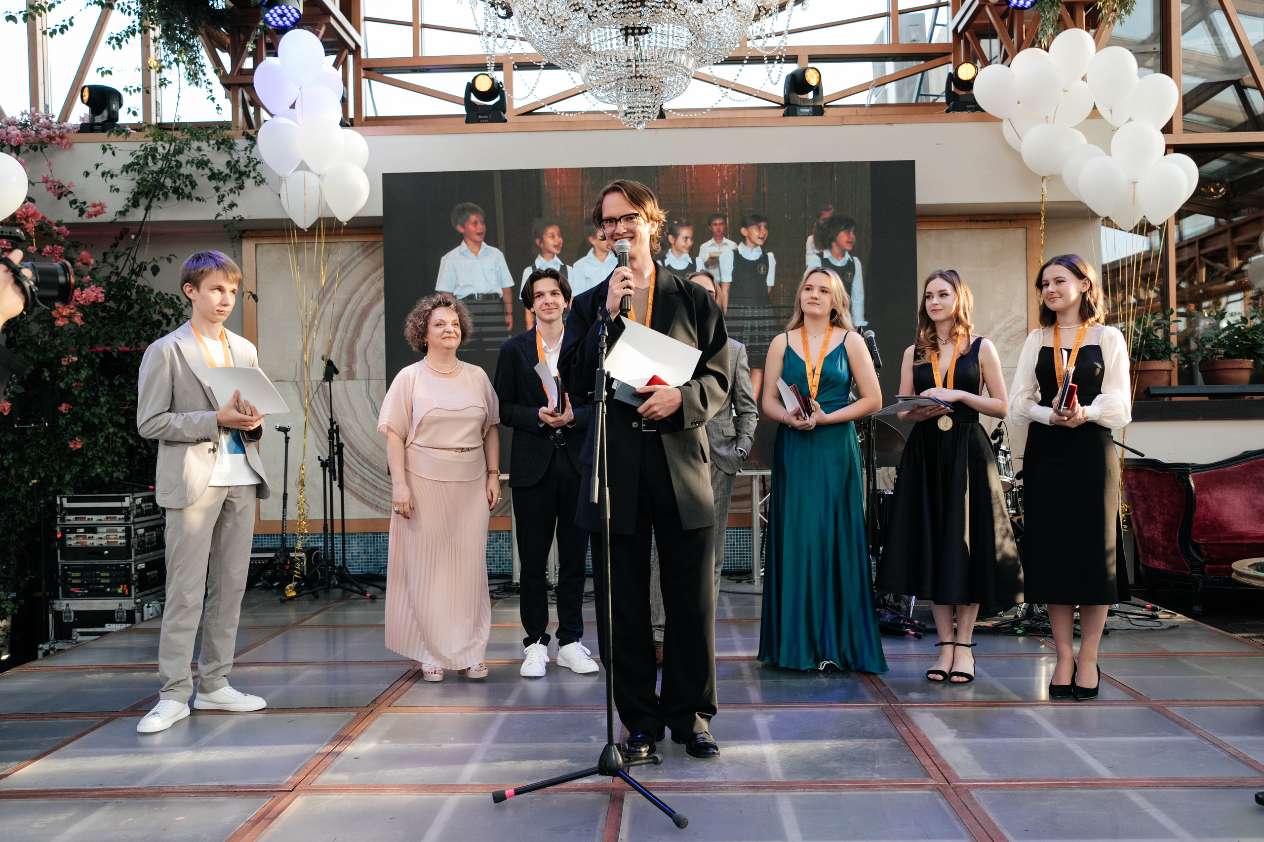 Выпускной 2023, репортаж. Свадебный фотограф Москва Александра Аверкова